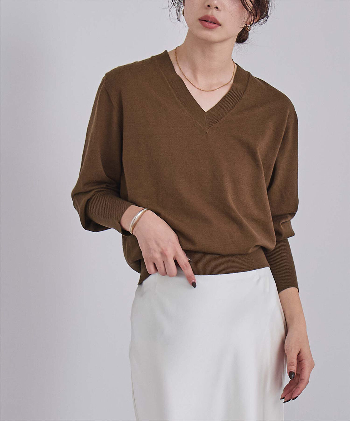 ur's「もちもちVネックニット」|ニット・セーター|
