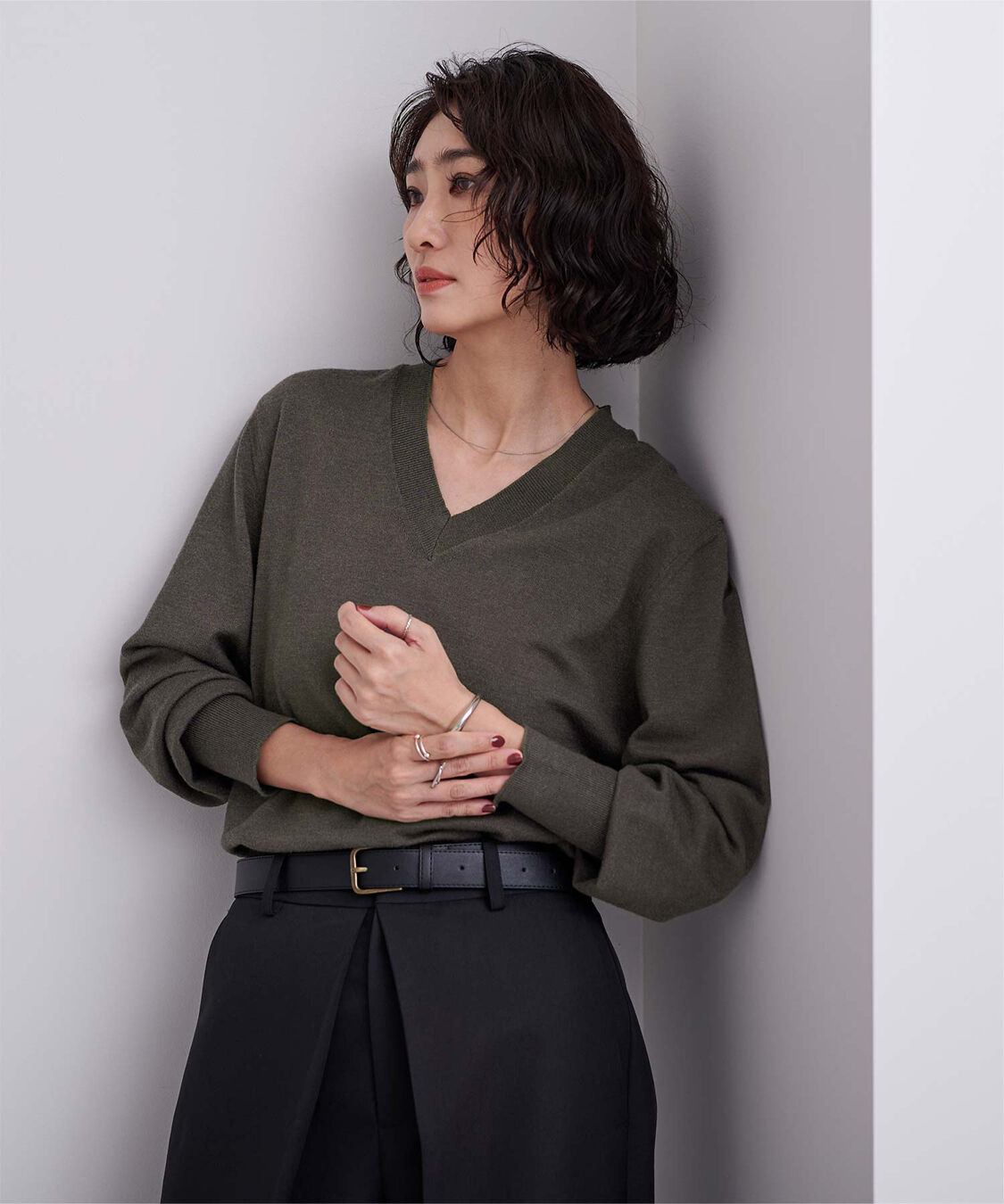 ur's「もちもちVネックニット」|ニット・セーター|