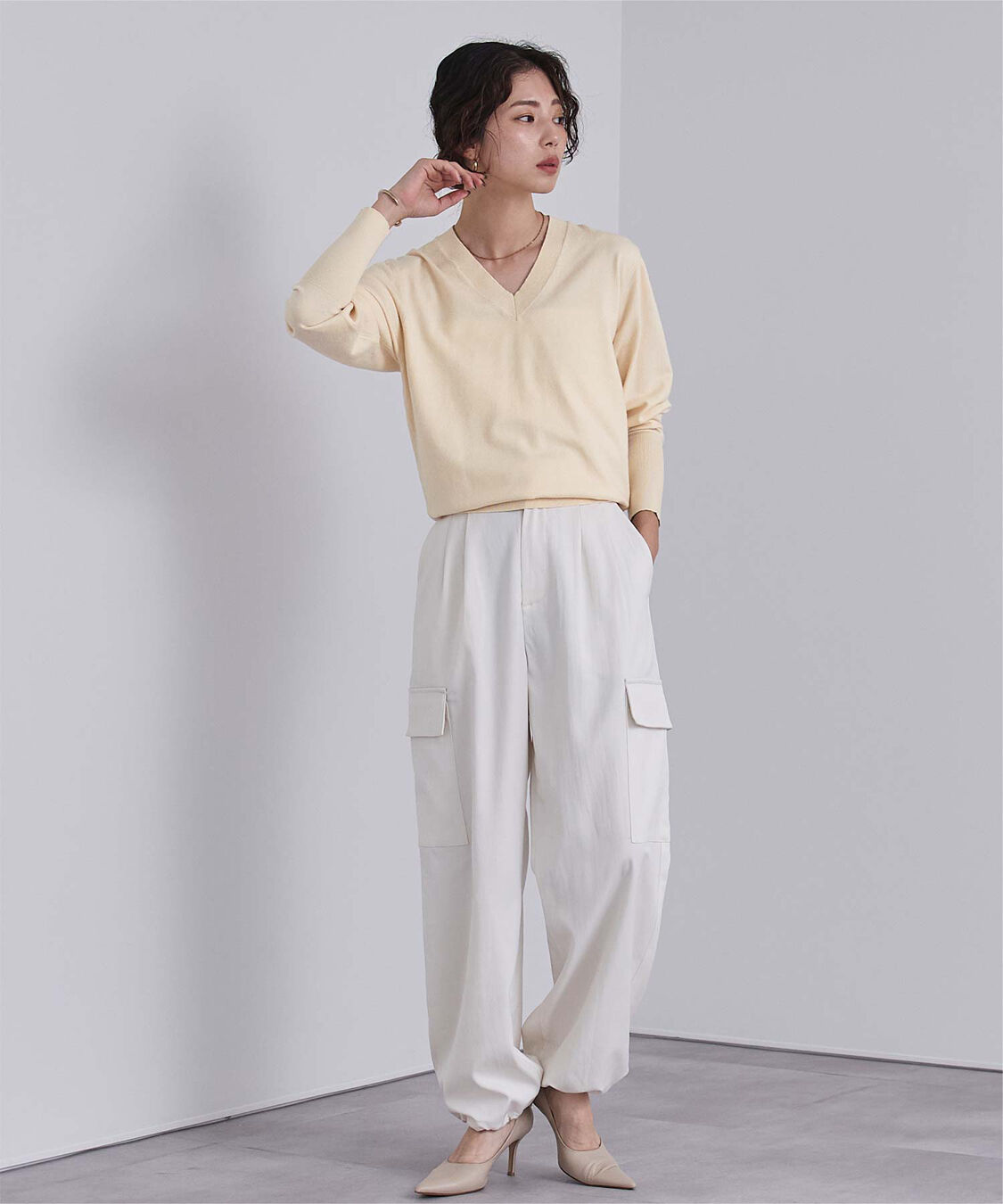 ur's「もちもちVネックニット」|ニット・セーター|