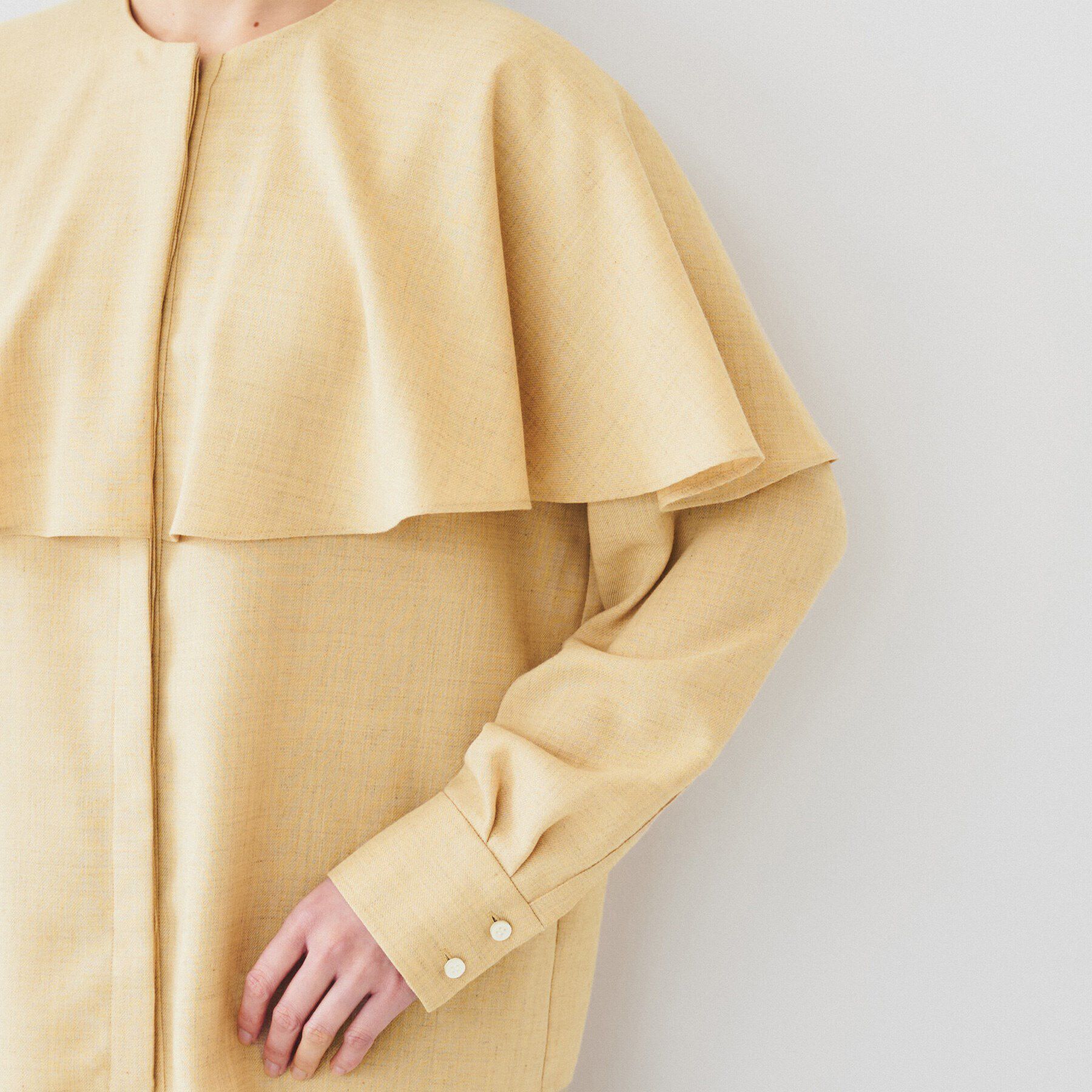 UNTITLED「【セットアップ可能】ケープカラーブラウス」|シャツ・ブラウス|