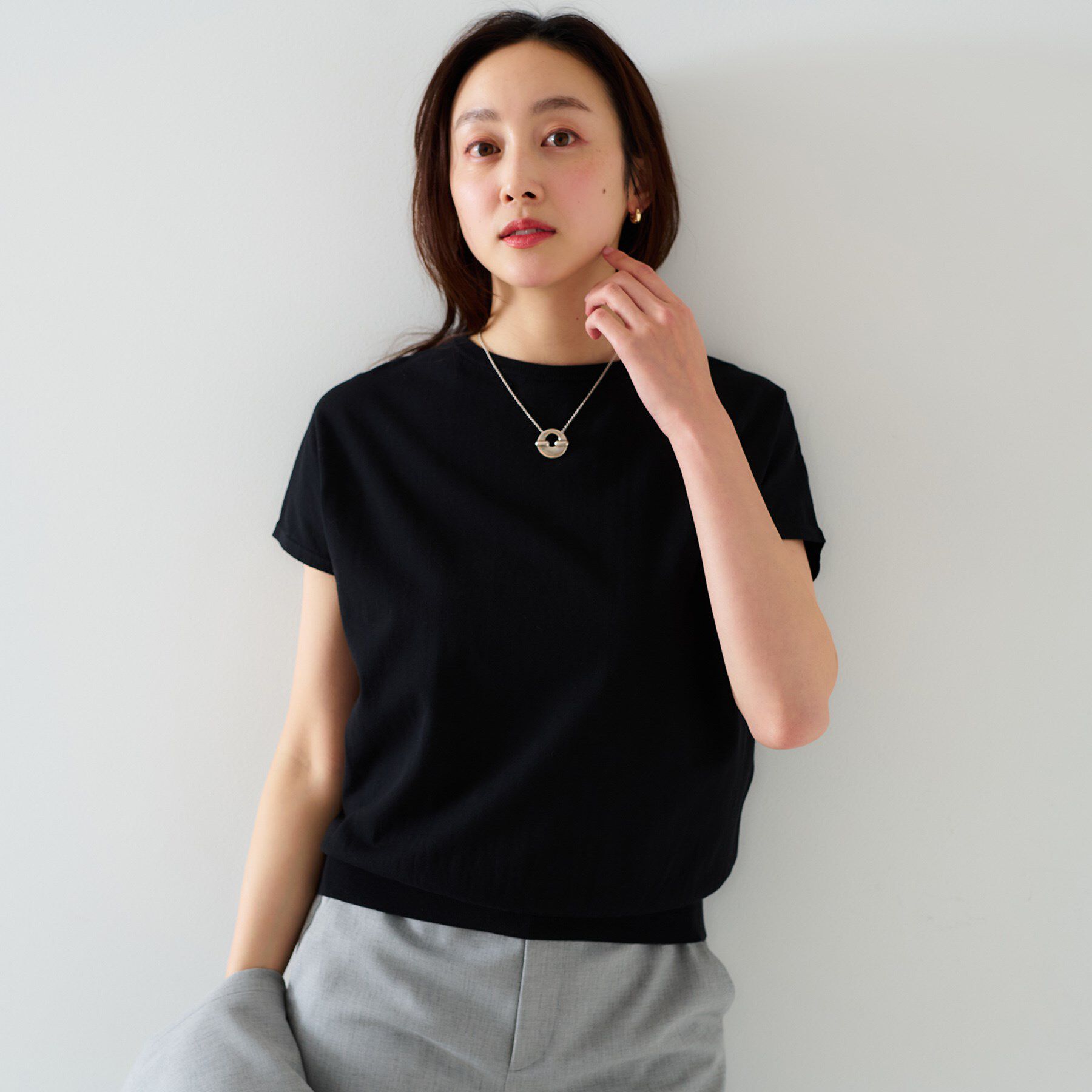 UNTITLED「【11色展開/コットン100/アンサンブル可能】 プルオーバーニット」|ニット・セーター|ブラック(019)