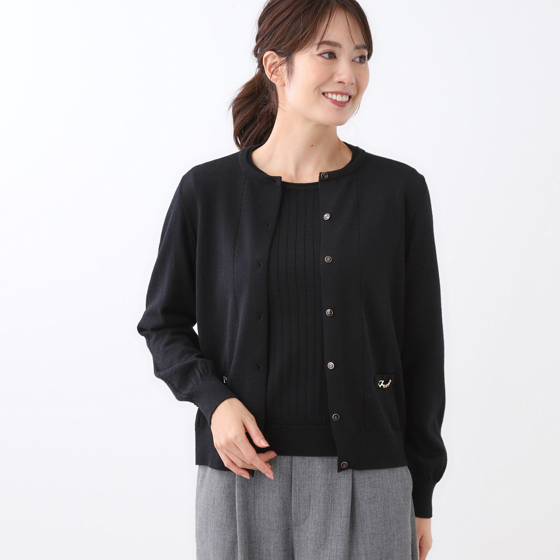 Reflect「【WEB先行カラーあり／軽い羽織に◎／アンサンブル可】透かし柄カーディガン」|カーディガン|ブラック(019)