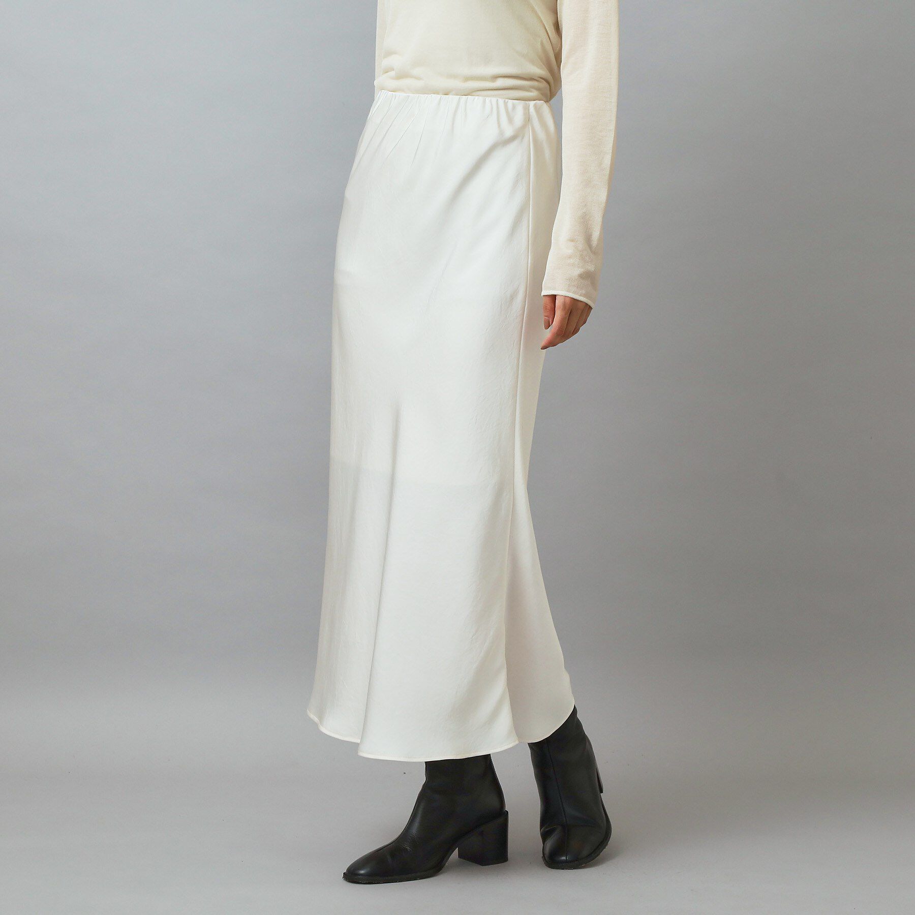 DRESSTERIOR「【CLASSY.12月号掲載】ストレッチヴィンテージサテンナロースカート」|スカート|