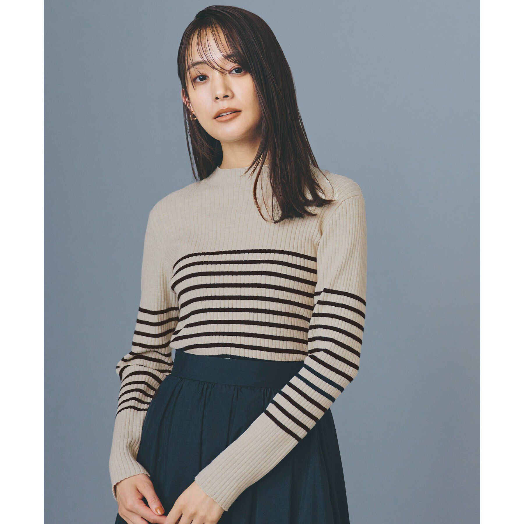 grove「【吸湿発熱／帯電防止】ハイネックリブプルオーバー」|ニット・セーター|ベージュ&times;ブラック(