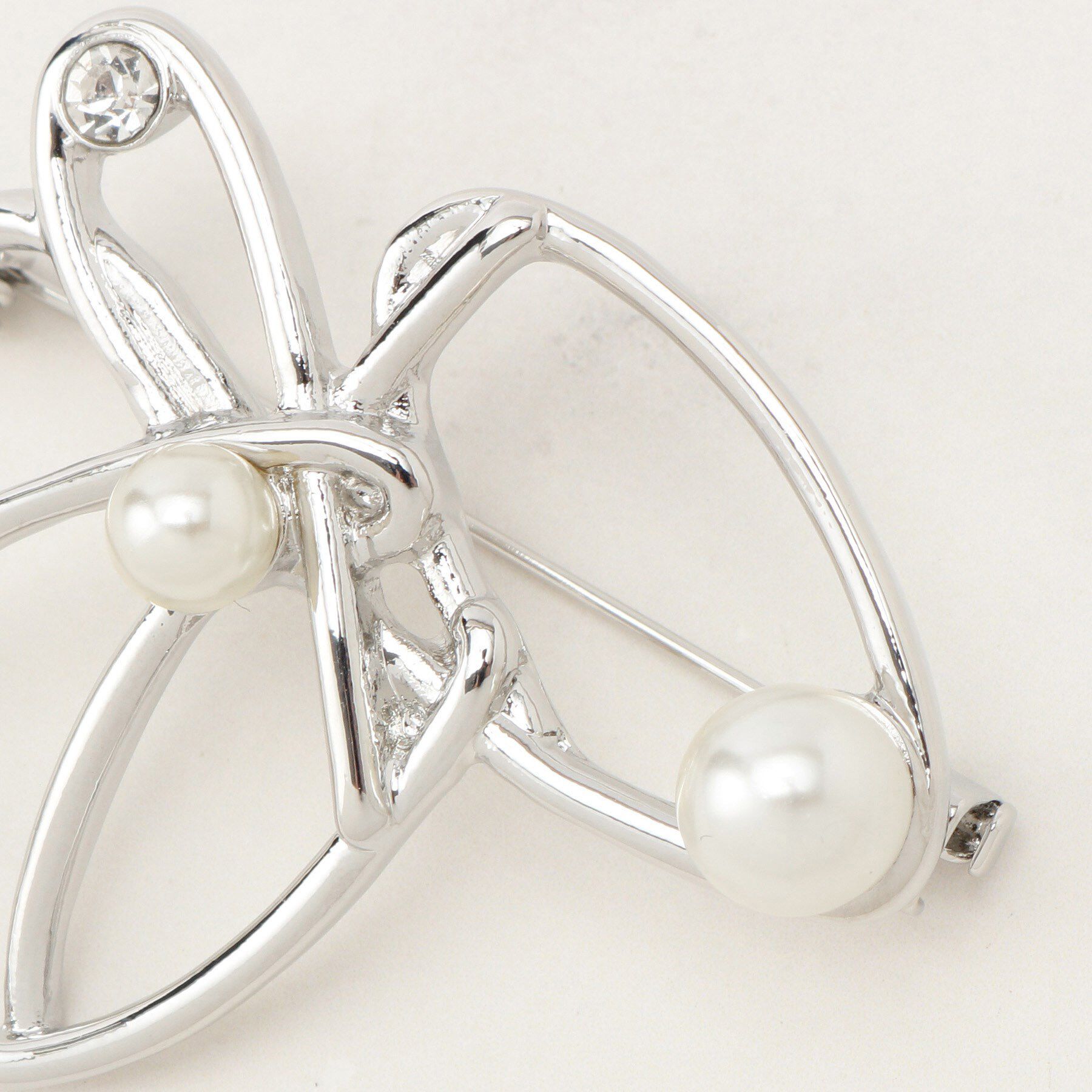 grove「パール調ビジューメタルアートブローチ」|ブローチ・コサージュ|