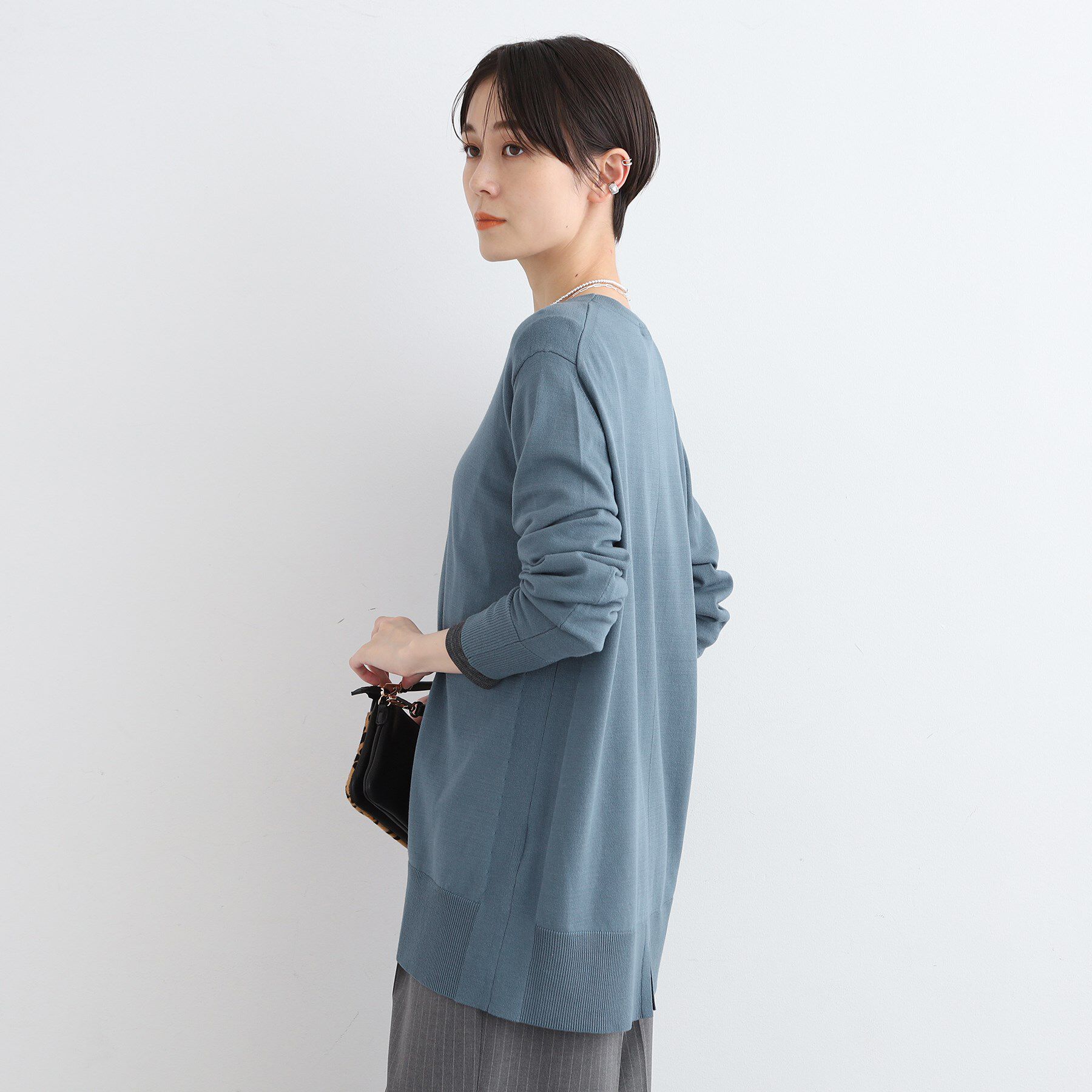 INDIVI「【洗える】Vネックチュニックニット」|ニット・セーター|