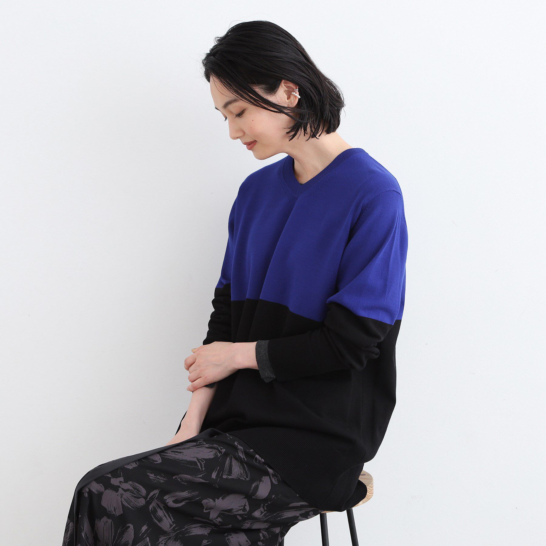 INDIVI「【洗える】Vネックチュニックニット」|ニット・セーター|ブルー(592)