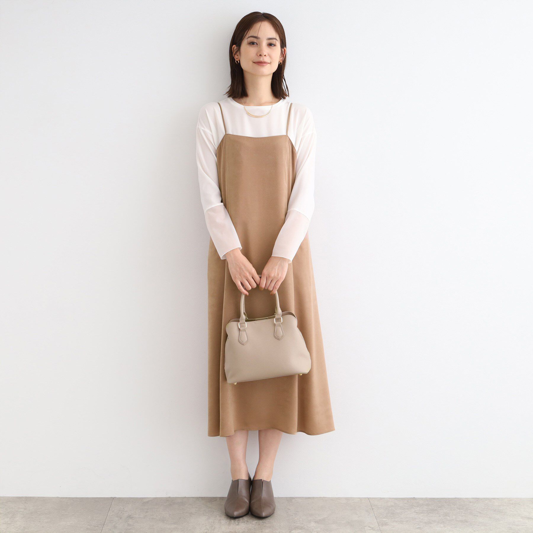 INDIVI「【洗える／UVケア】スエード調サテンキャミワンピース」|ワンピース|