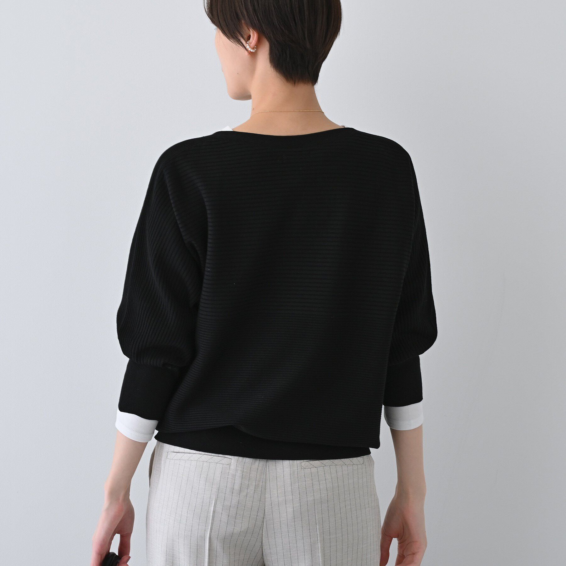 INDIVI「【洗える／無縫製】美シルエット ドルマンスリーブニット」|ニット・セーター|