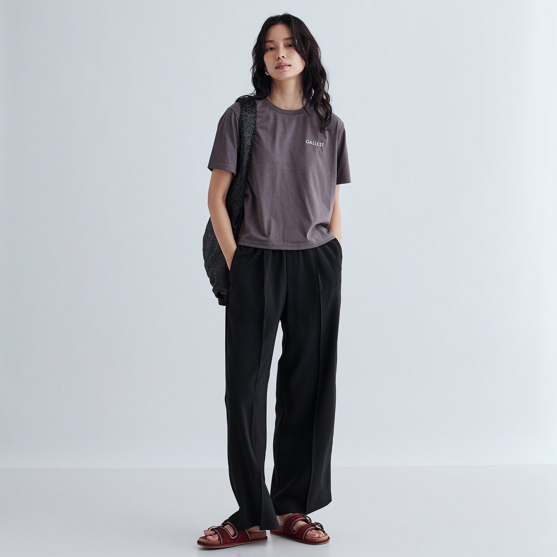 GALLEST「クロップド丈ロゴTシャツ」|Tシャツ・カットソー|