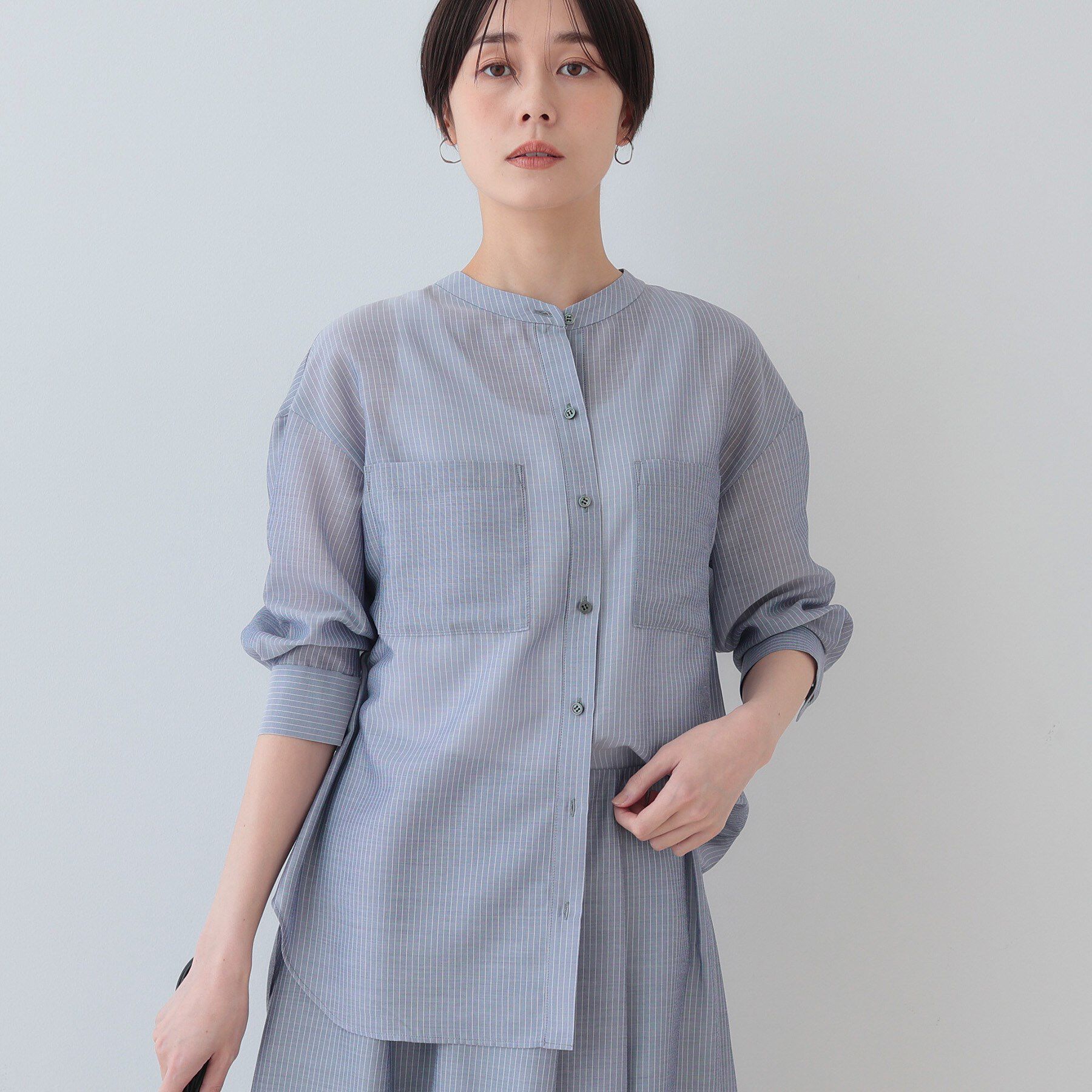 INDIVI「【洗える／エアリー素材】バンドカラーシャツ」|シャツ・ブラウス|ネイビー(394)