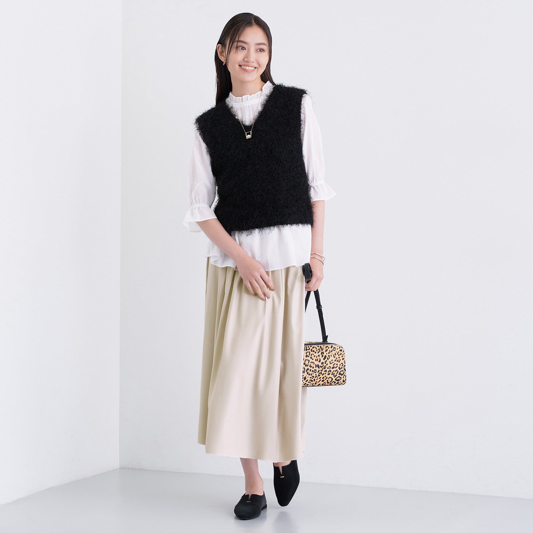 INDIVI「レザー調ギャザースカート」|スカート|