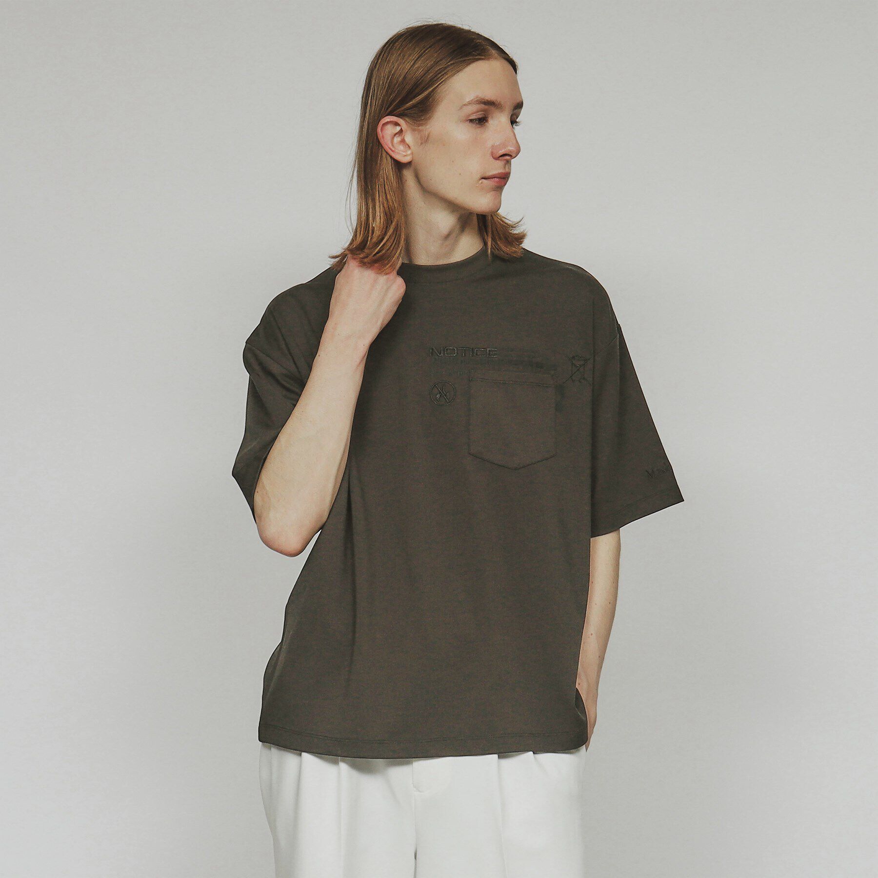 tk.TAKEO KIKUCHI「ノーティスレタードエンブロTシャツ」|Tシャツ・カットソー|ブラウン(044)