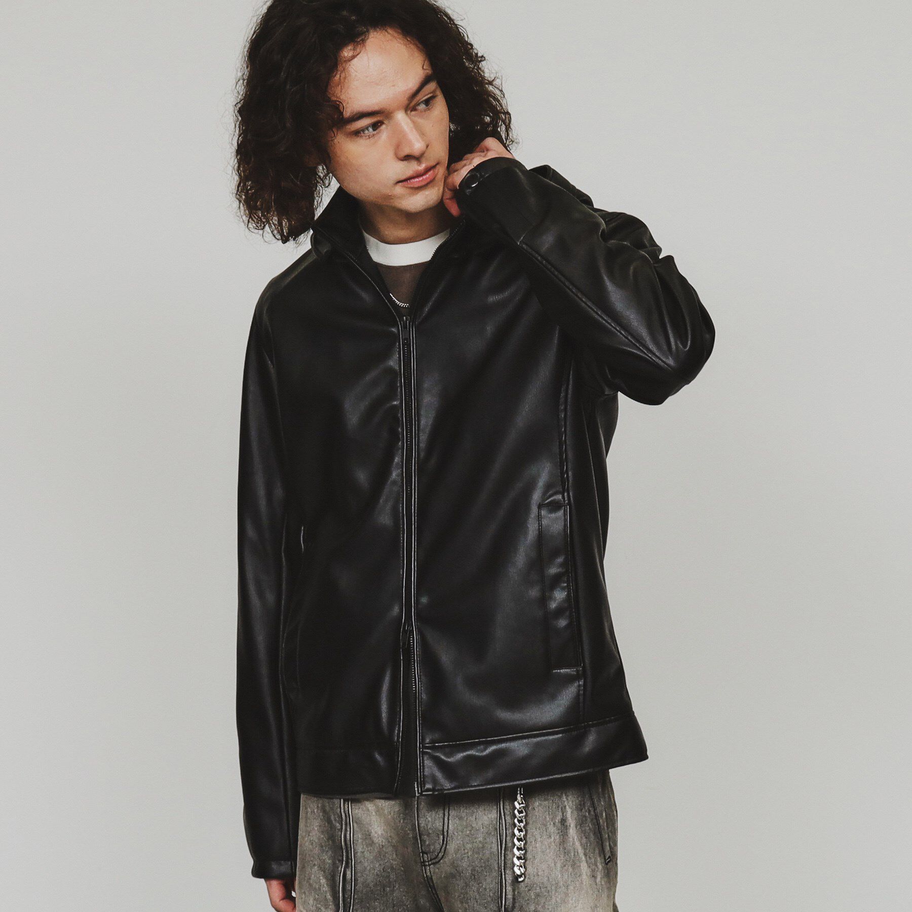 tk.TAKEO KIKUCHI「フードライダースジャケット」|ブルゾン・スタジャン|ブラック(019)