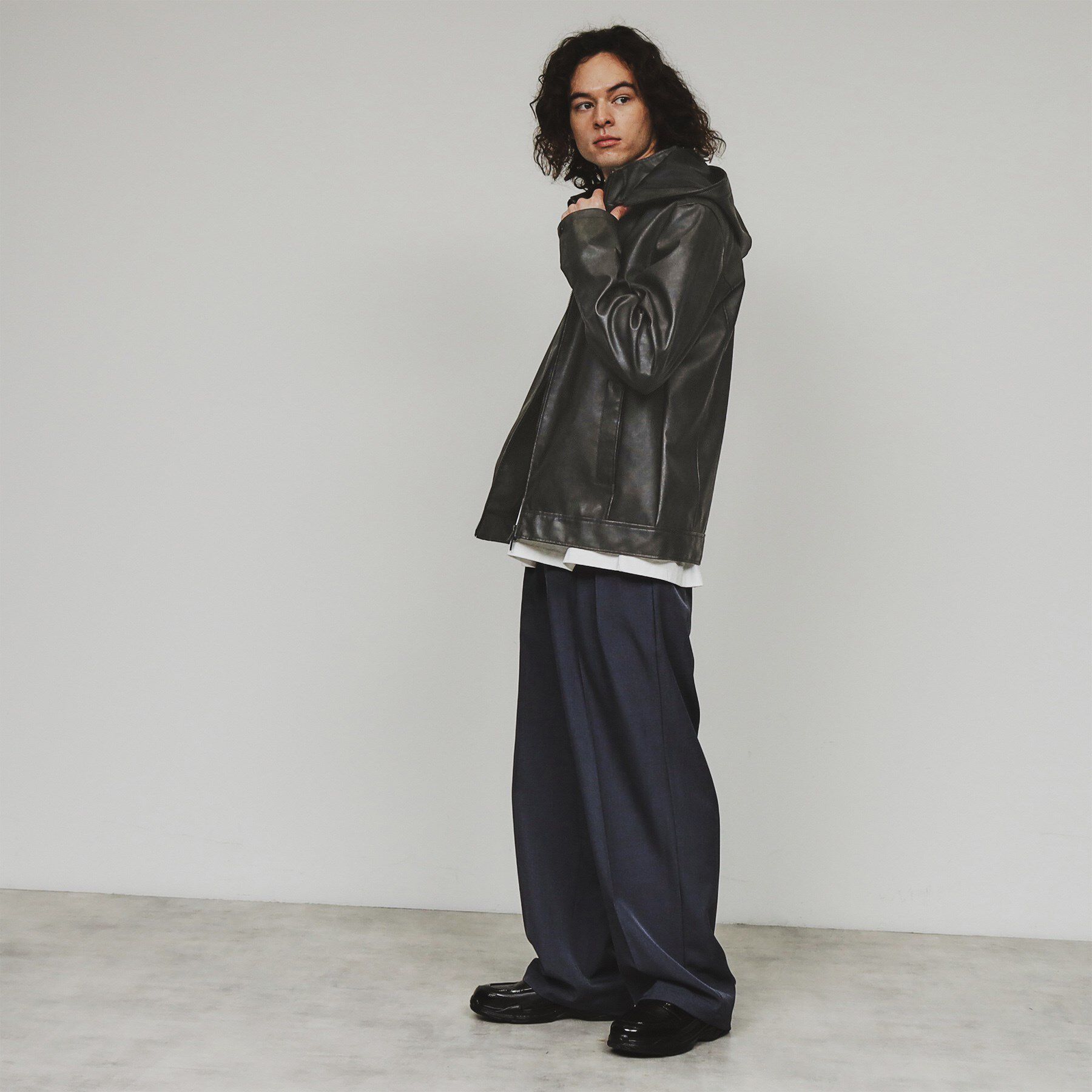 tk.TAKEO KIKUCHI「フードライダースジャケット」|ブルゾン・スタジャン|