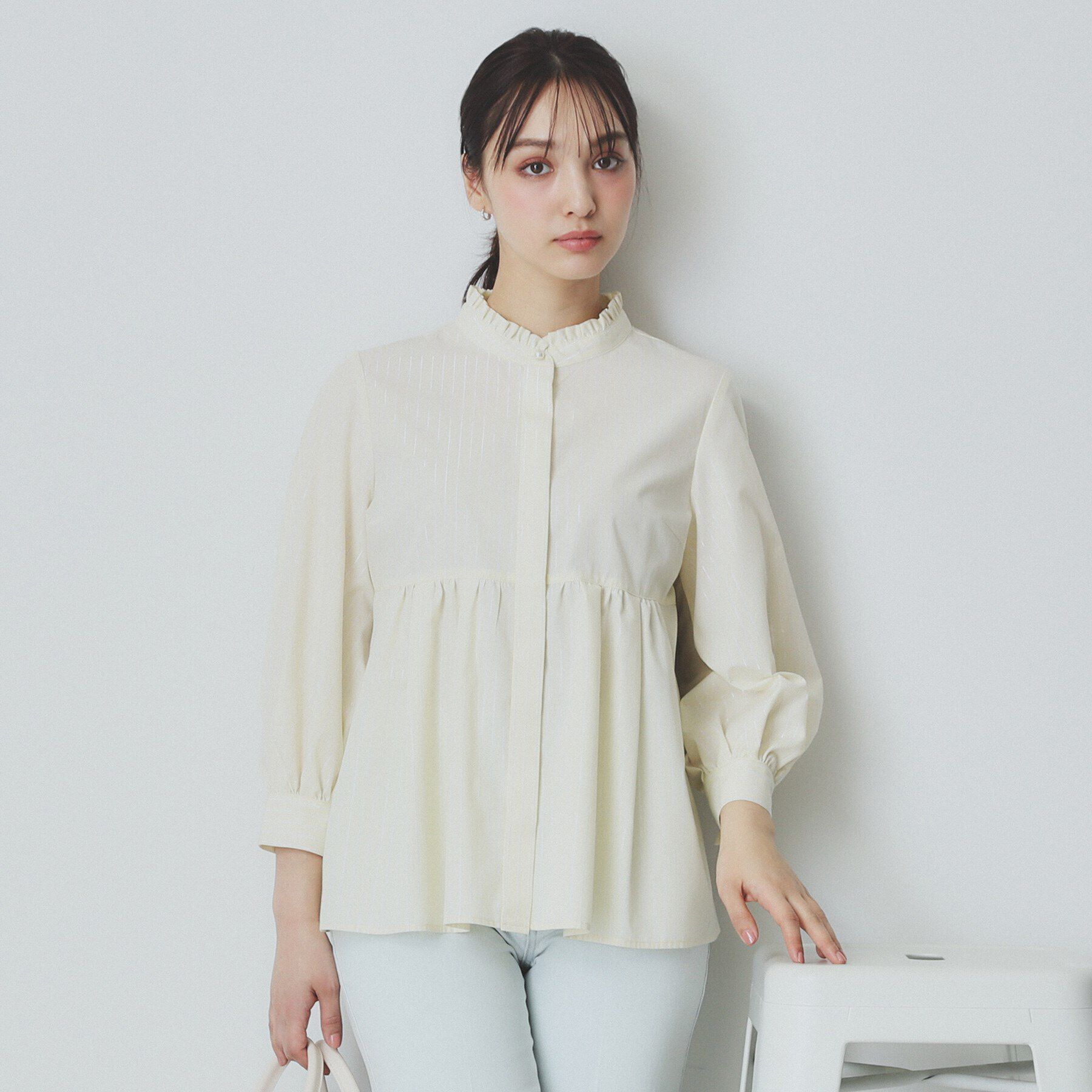 index「《6color》フリルバンドカラーペプラムブラウス【洗濯機洗い可/イージーアイロン/防シワ】」|シャツ・ブラウス|
