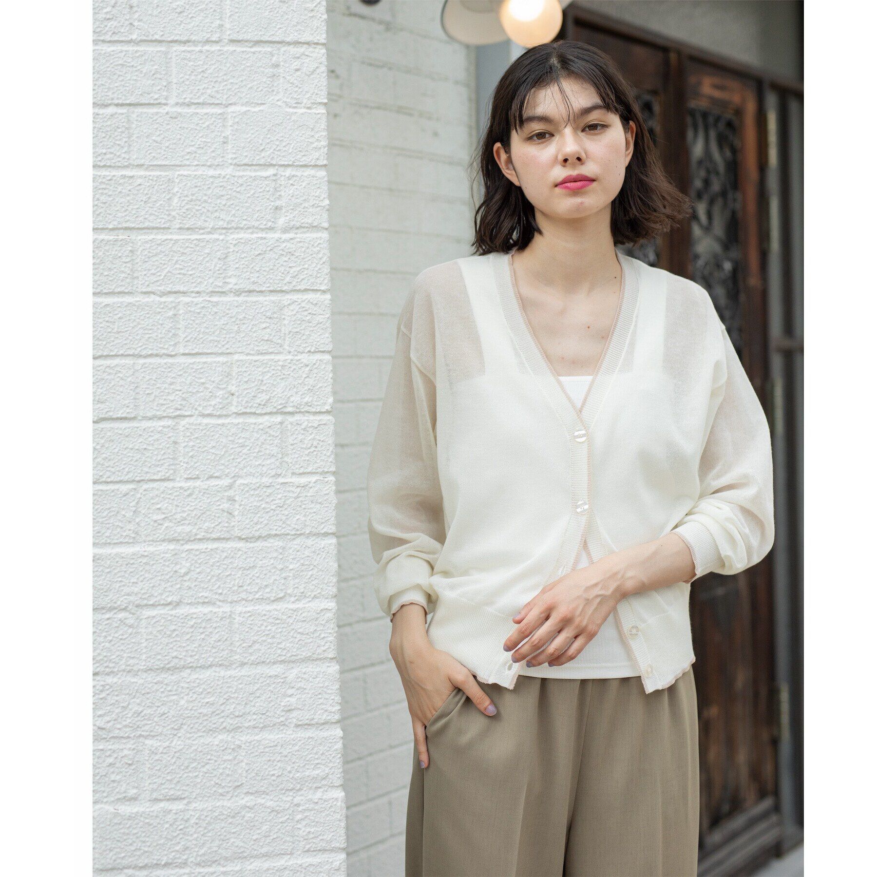 OPAQUE.CLIP「配色ラインVネックシアーカーディガン【洗濯機洗い可】」|カーディガン|