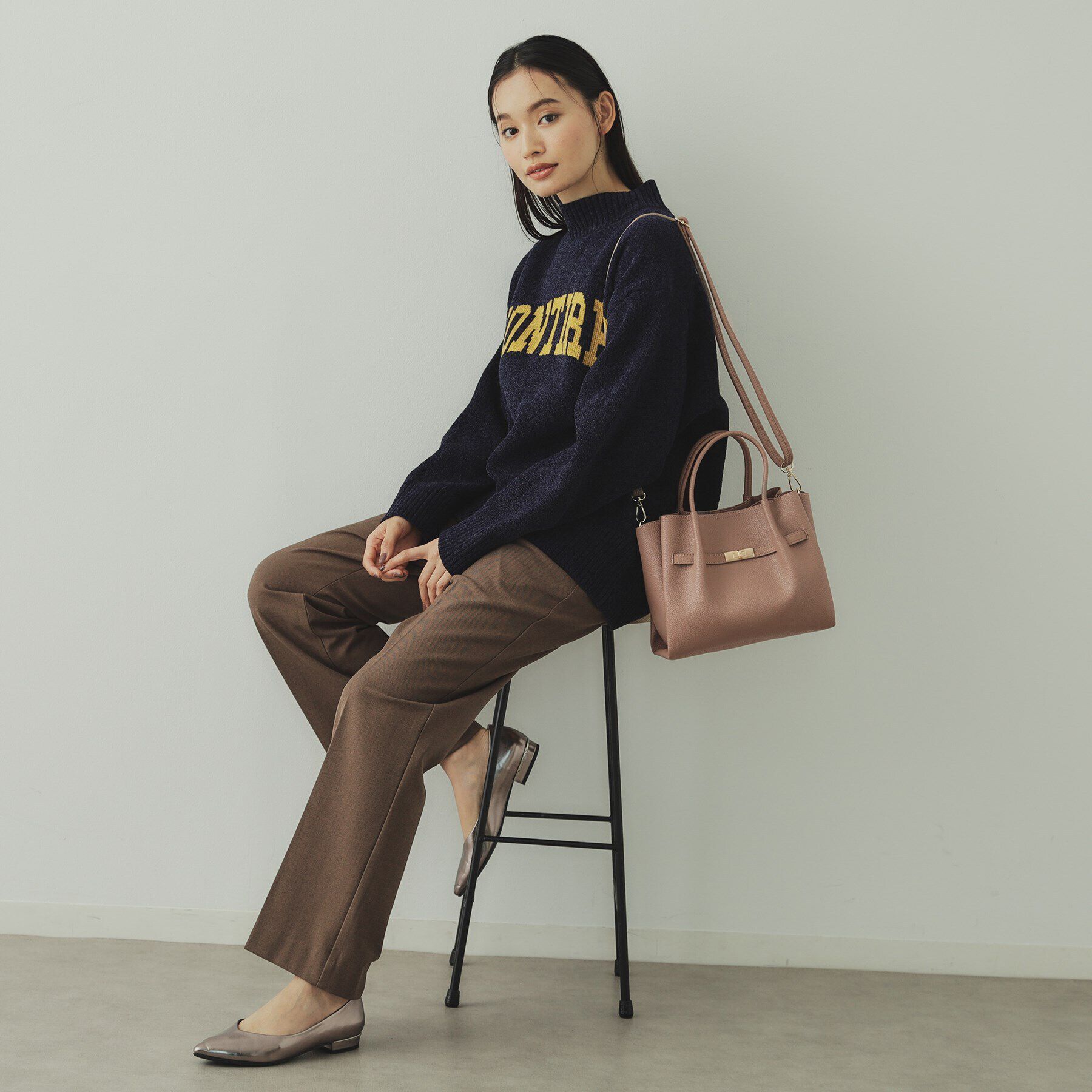 OPAQUE.CLIP「【軽量／2WAY／通勤対応】フロントベルトデザインミドルトートバッグ」|トートバッグ|