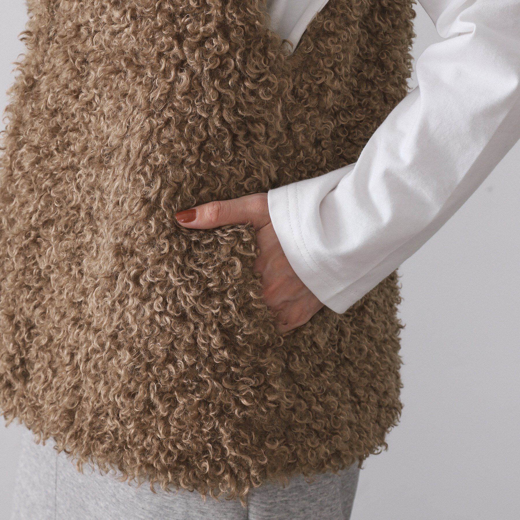 OPAQUE.CLIP「カーリーフェイクファーベスト【洗濯機OK】」|ベスト・ジレ|