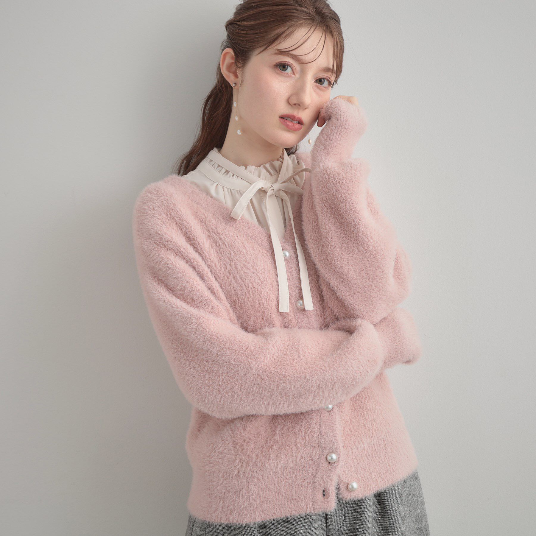 Couture broach「【ふわふわ/前後2WAY】フェザーカーディトップス」|カーディガン|