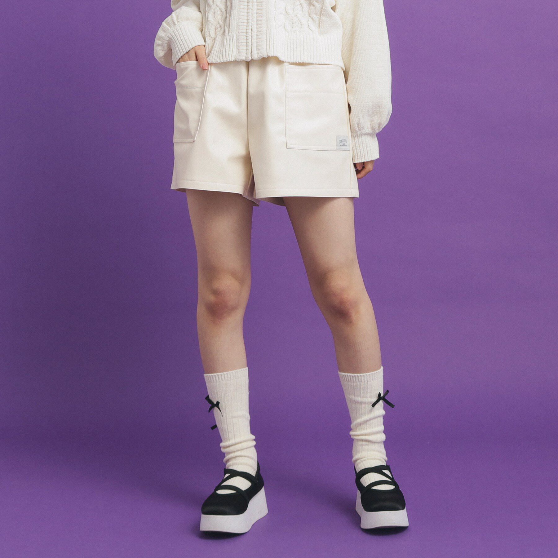 PINK-latte「合皮ショートパンツ」|キュロット|アイボリー(004)