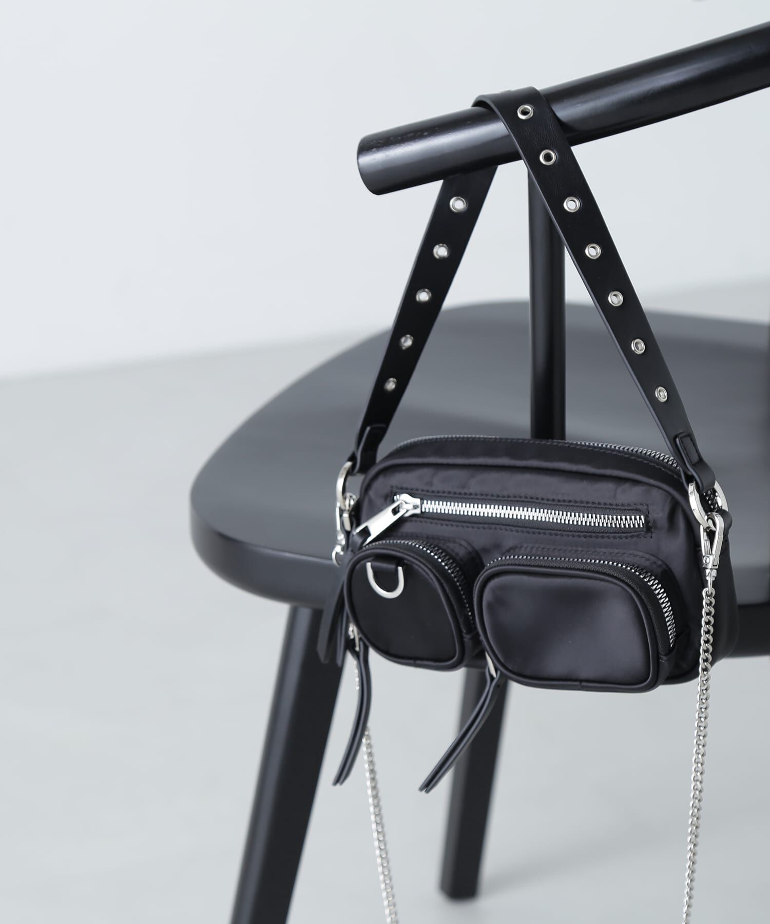  「ガジェットミニショルダーバッグ」|ショルダー・メッセンジャー|クロ