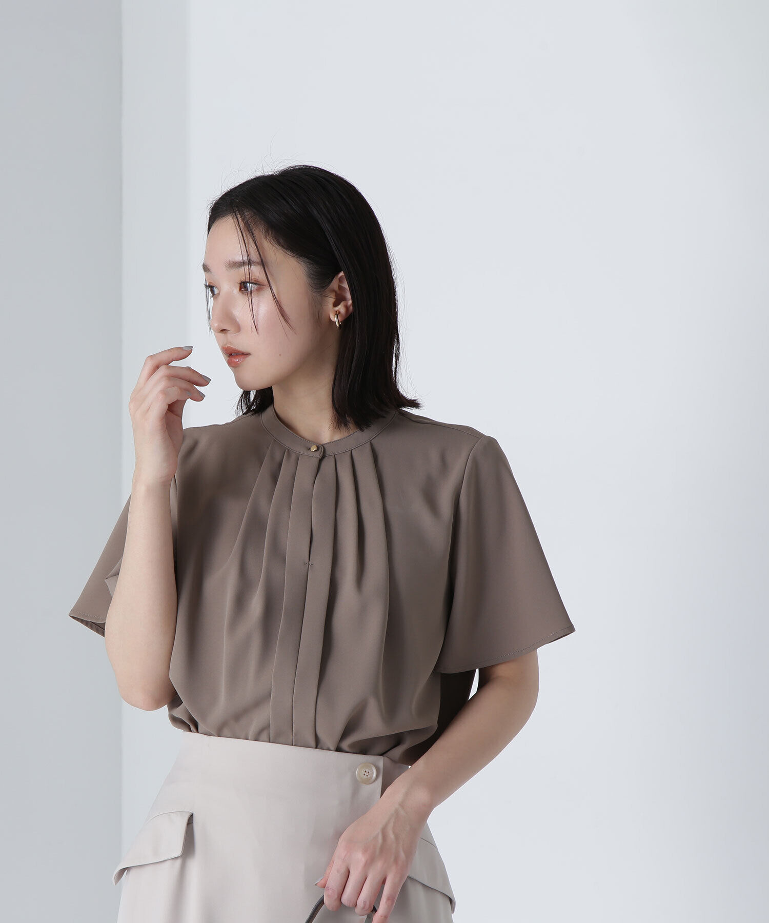 「フロントタックフレアスリーブブラウス」|シャツ・ブラウス|ブラウン