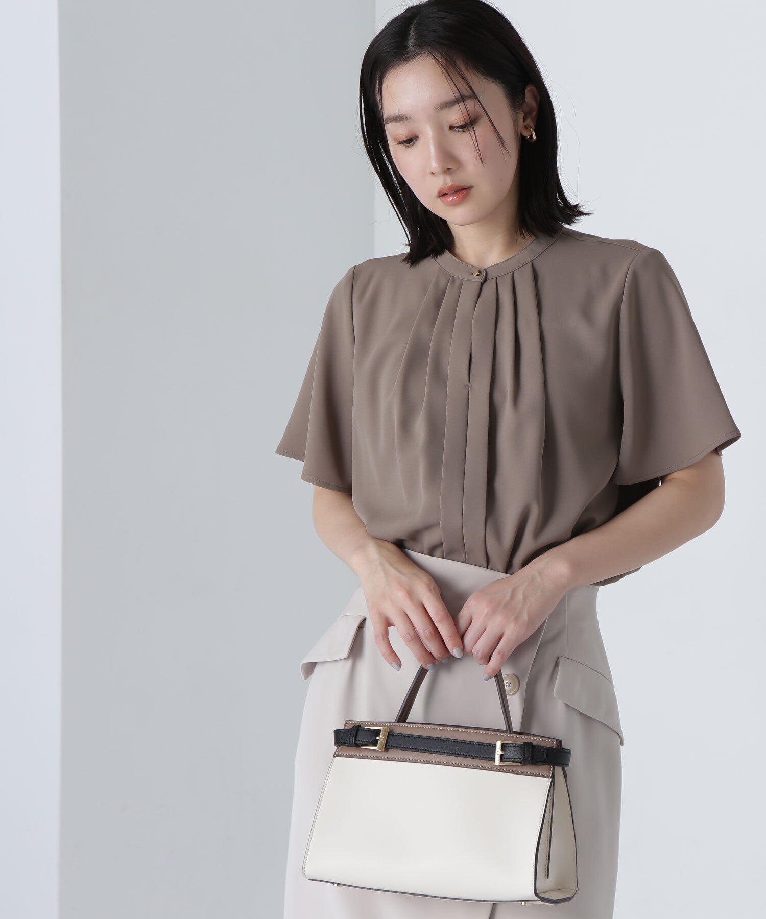  「フロントタックフレアスリーブブラウス」|シャツ・ブラウス|