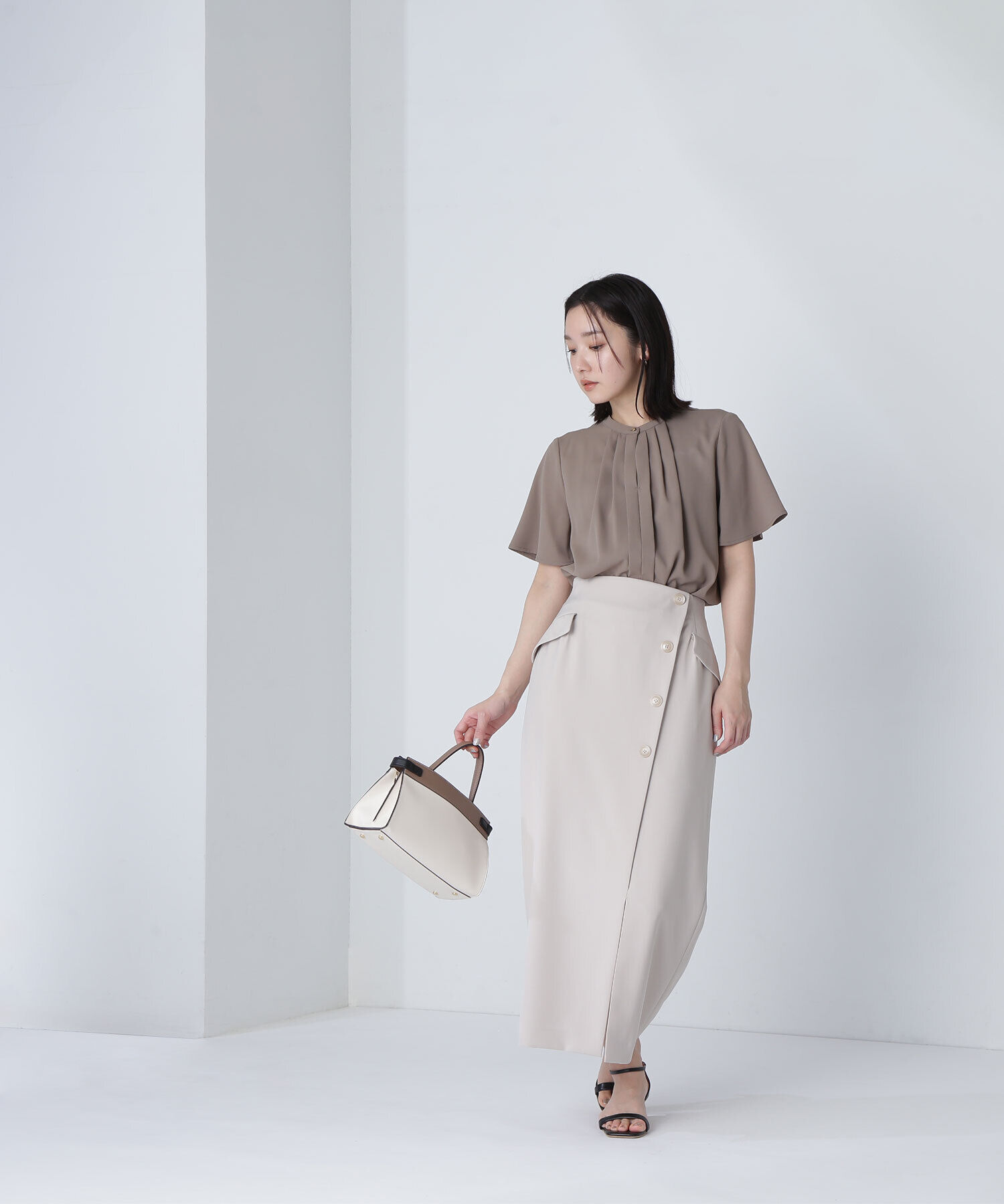  「フロントタックフレアスリーブブラウス」|シャツ・ブラウス|