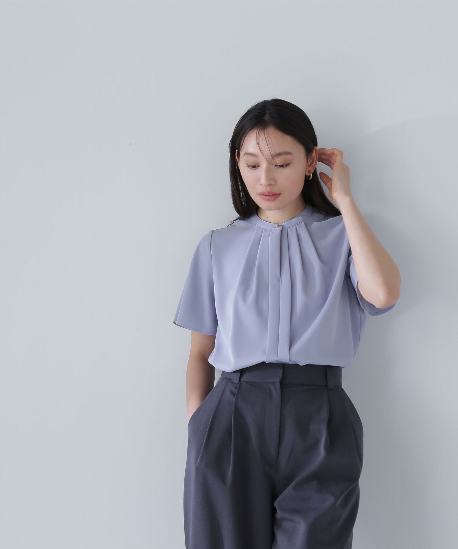  「フロントタックフレアスリーブブラウス」|シャツ・ブラウス|ブルー