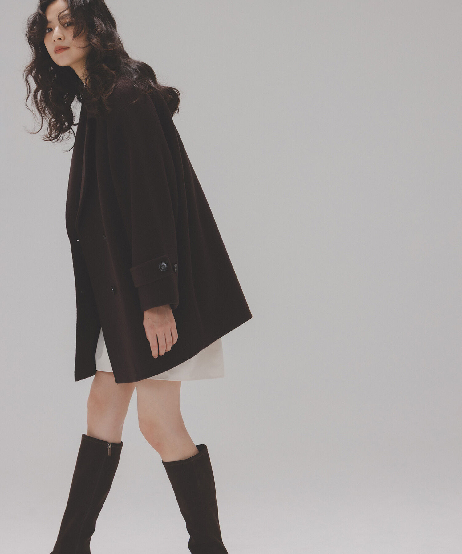  「ダブルブレストフォルムミドルコート」|ブルゾン・スタジャン|