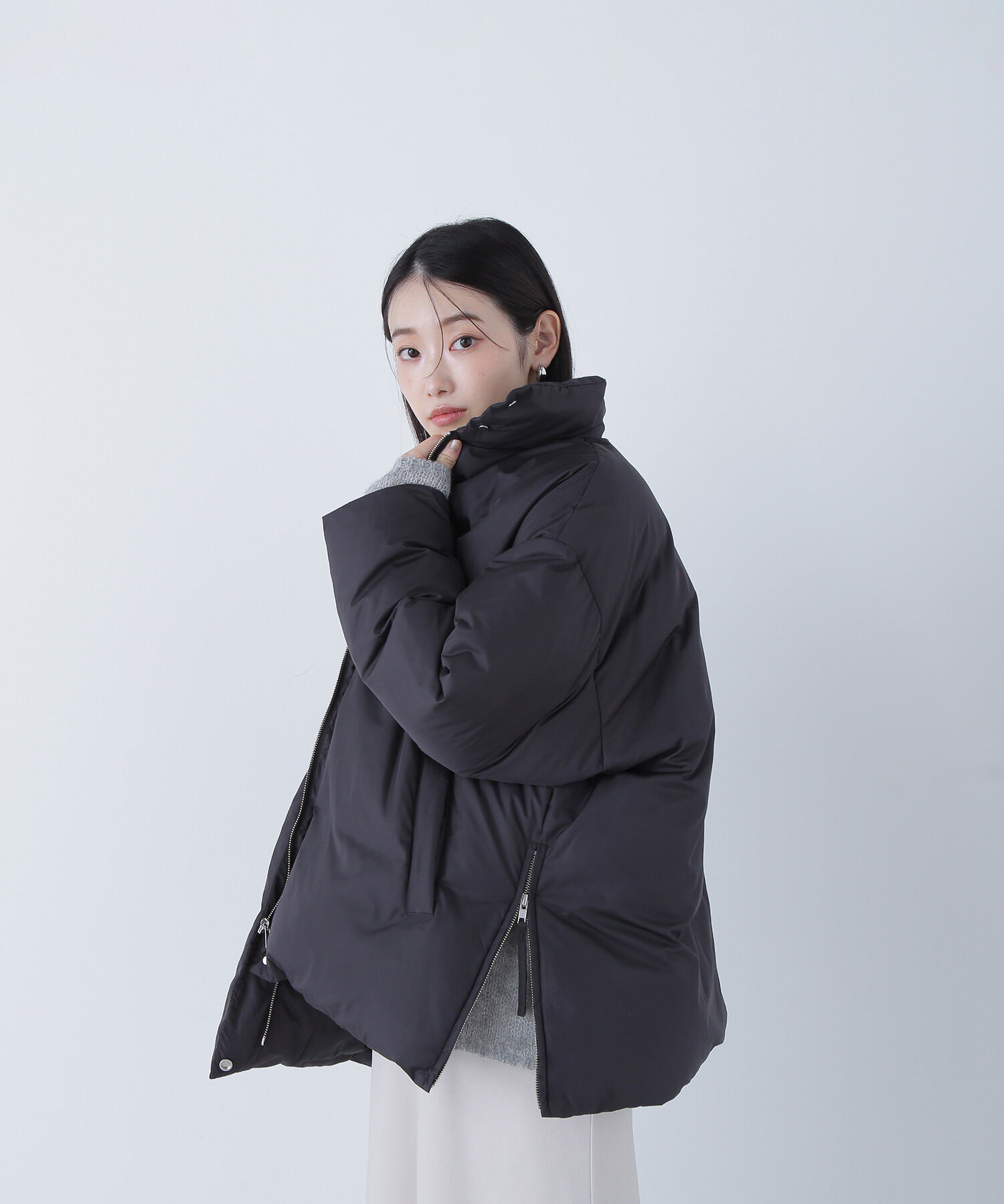  「シームレスミドルダウン」|ブルゾン・スタジャン|ブラック