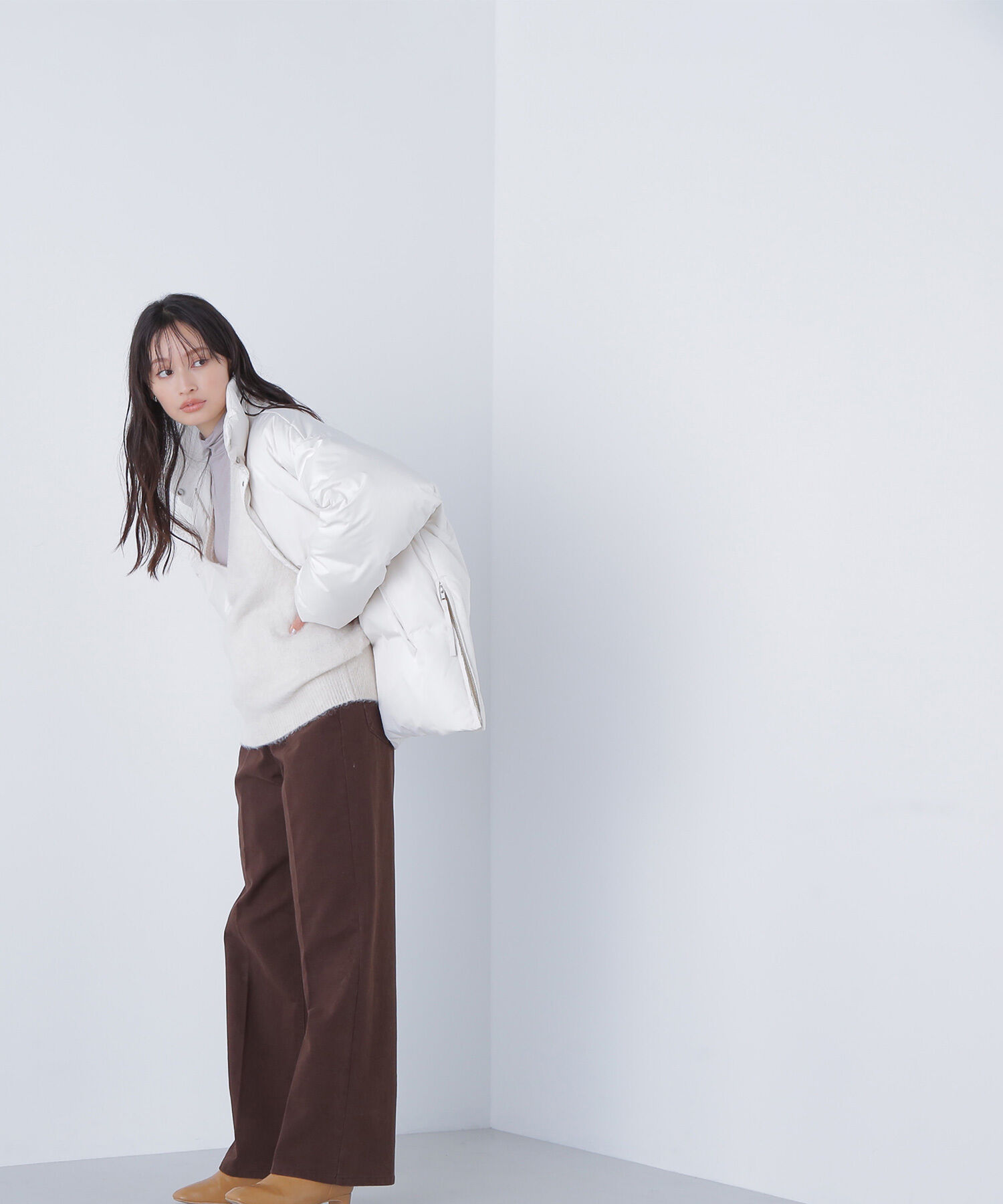  「シームレスミドルダウン」|ブルゾン・スタジャン|