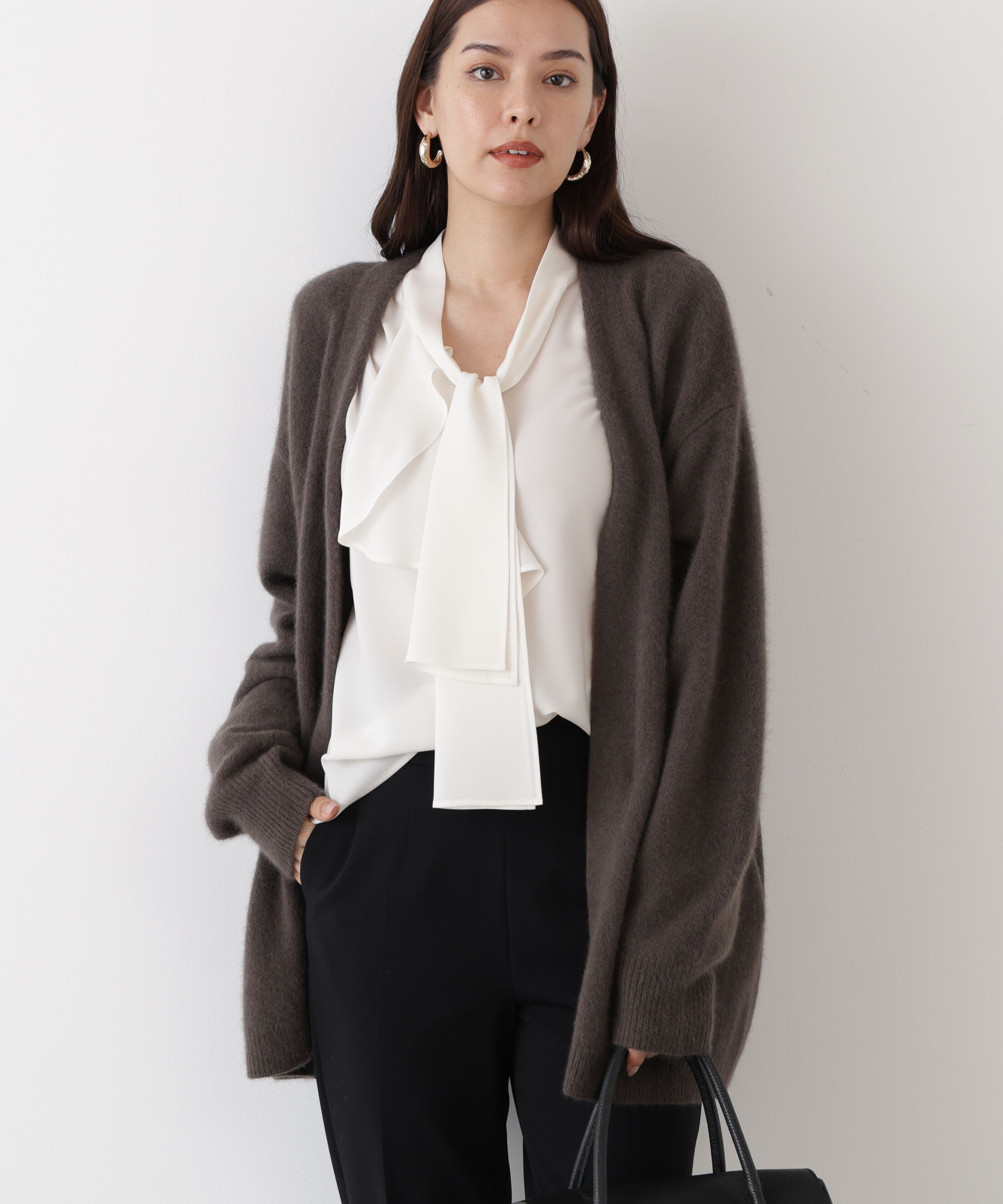  「エアリーウールVネックカーディガン」|その他|