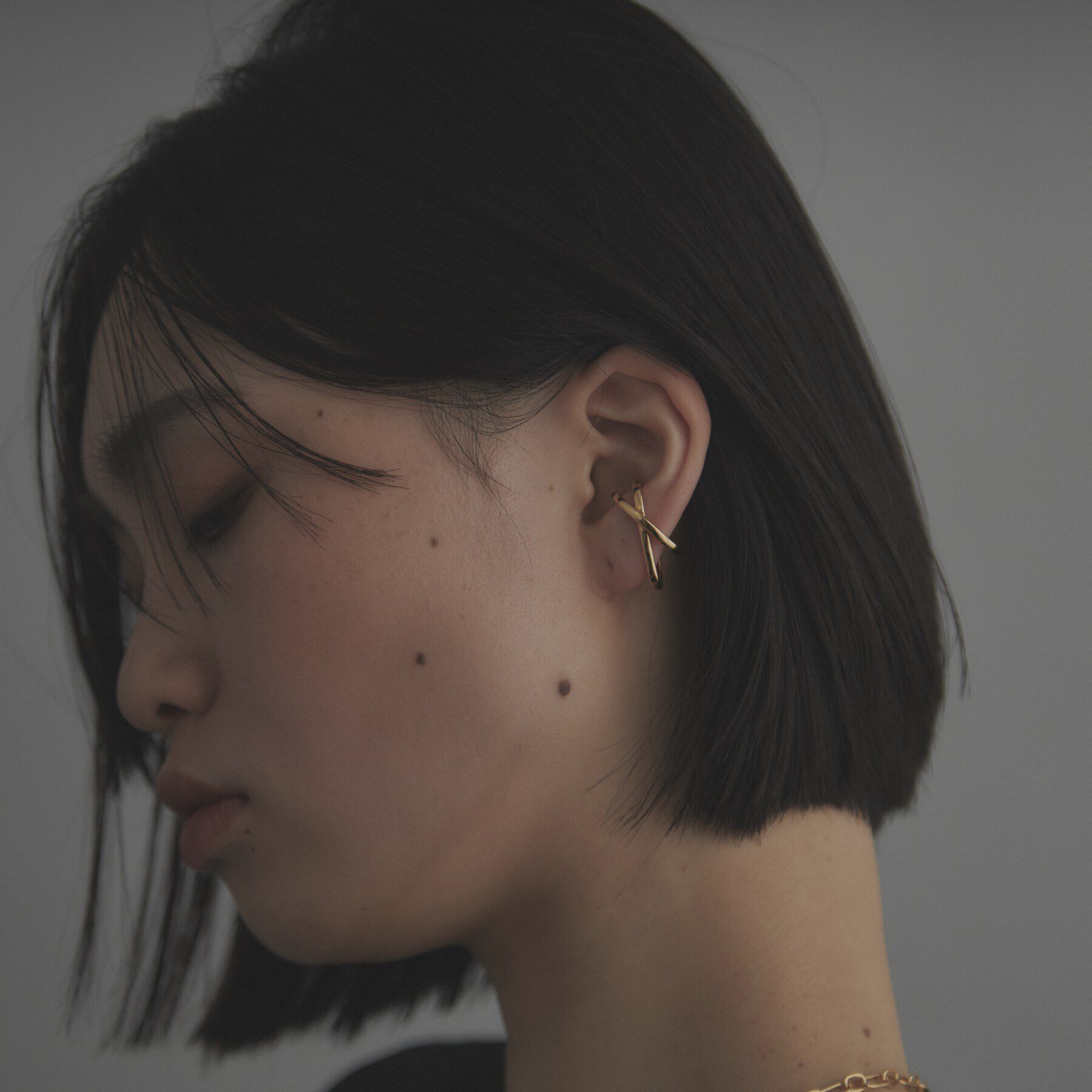 COCOSHNIK ONKITSCH「シルバー アシンメクロスイヤーカフ GP」|イヤリング|