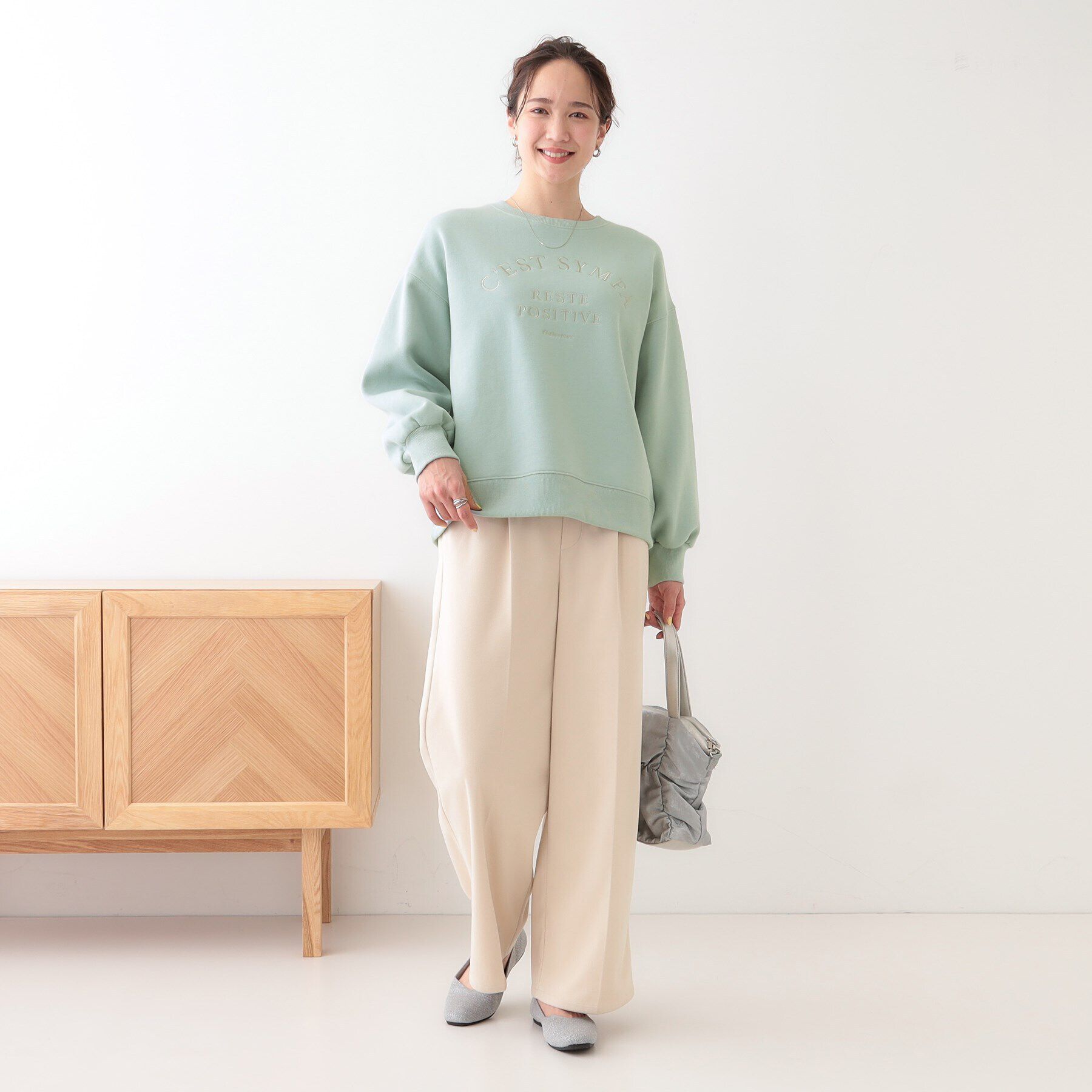 SHOO･LA･RUE「【S-LL】ロゴ刺繍で大人っぽく 裏起毛トップス」|Tシャツ・カットソー|