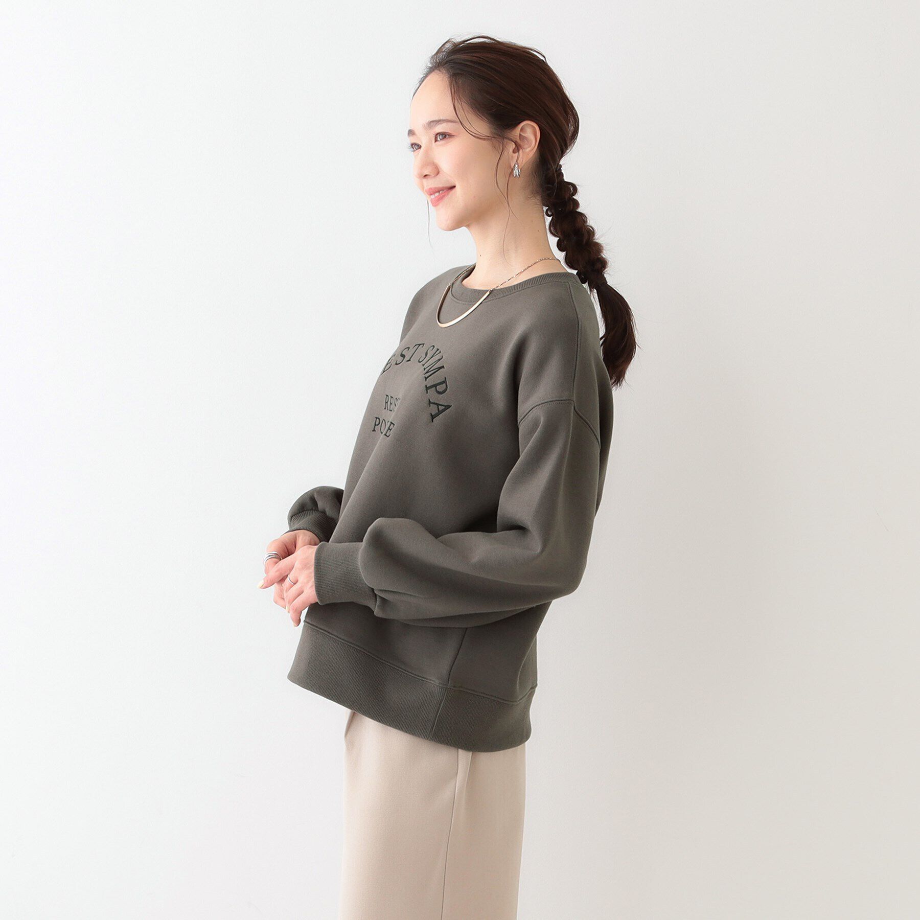 SHOO･LA･RUE「【S-LL】ロゴ刺繍で大人っぽく 裏起毛トップス」|Tシャツ・カットソー|