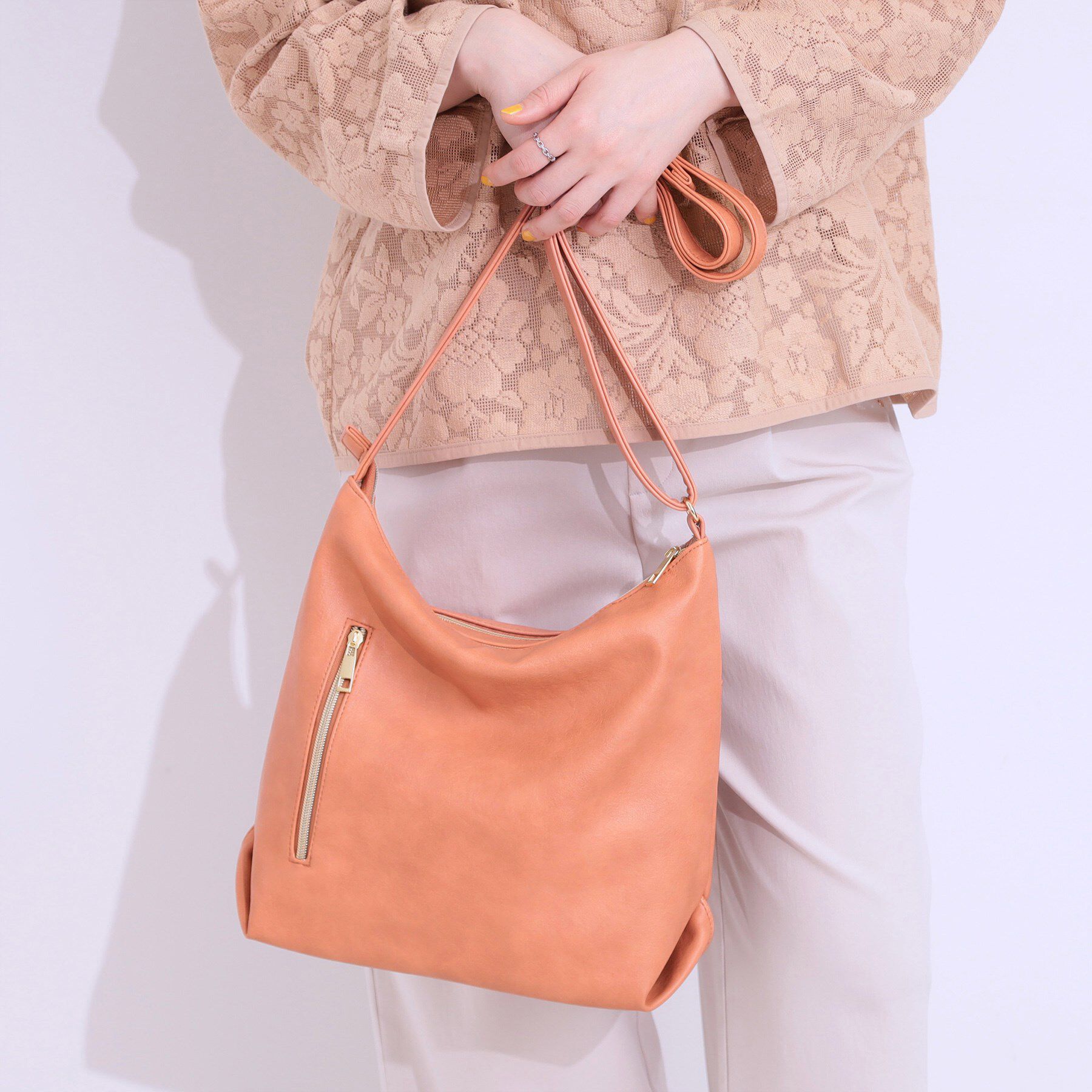 SHOO･LA･RUE「フロント2ポケットショルダーバッグ」|ショルダー・メッセンジャー|