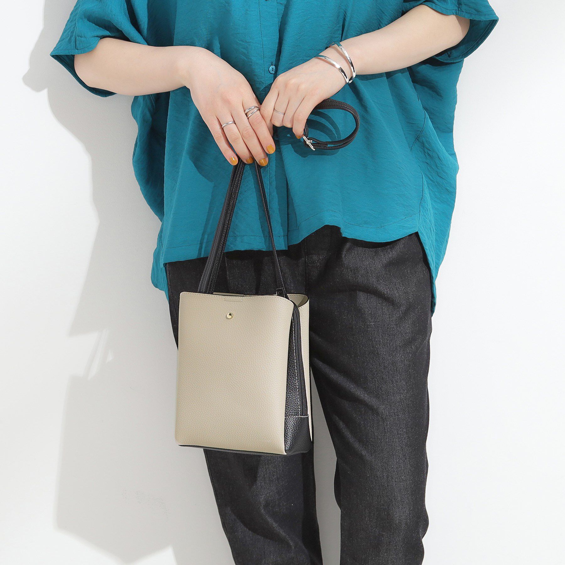 SHOO･LA･RUE「【軽量】ふわっと軽い3層ショルダーバッグ」|ショルダー・メッセンジャー|