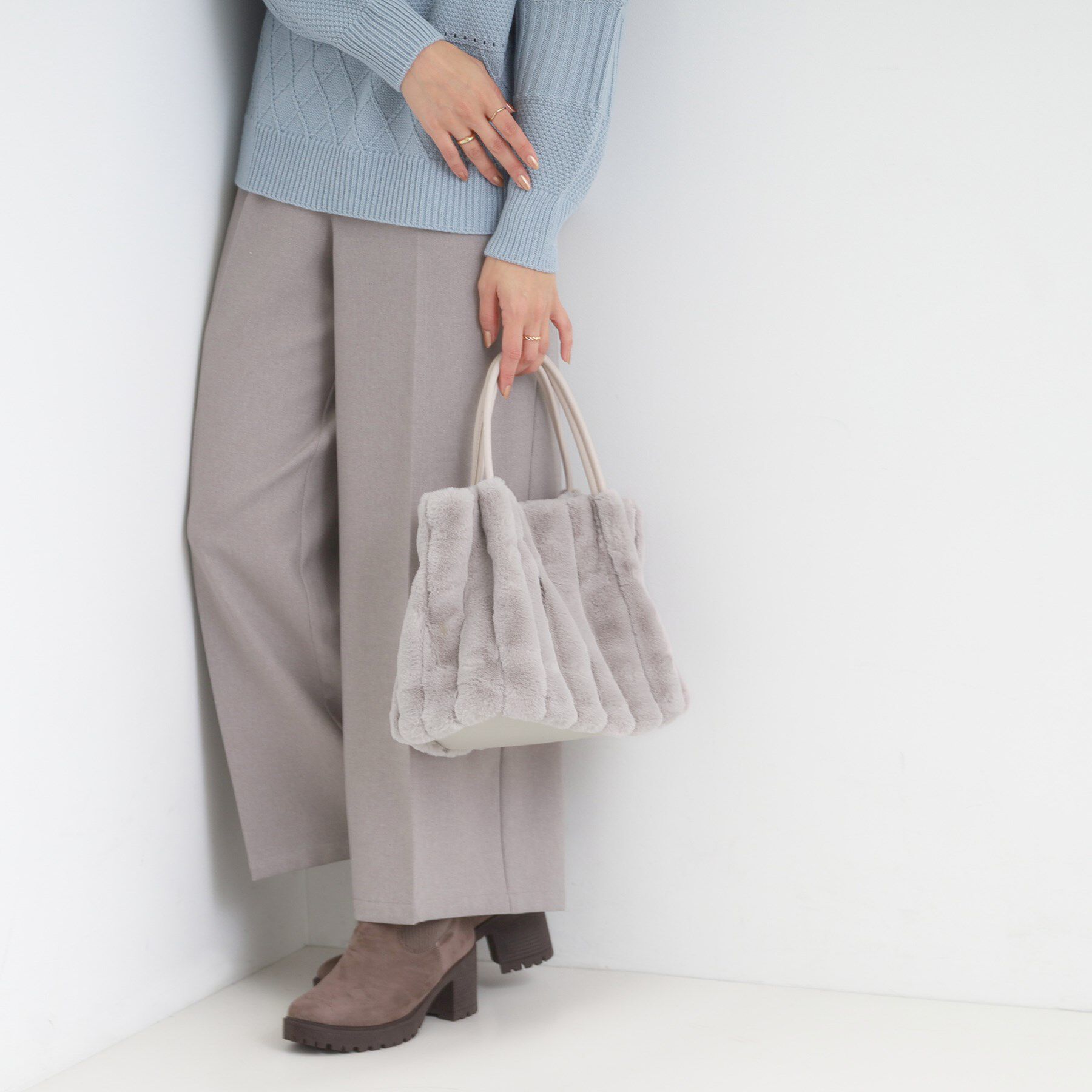 SHOO･LA･RUE「【高レビュー/2WAY】きれい見えで上品な ストライプファートートバッグ」|トートバッグ|ライトグレー(011