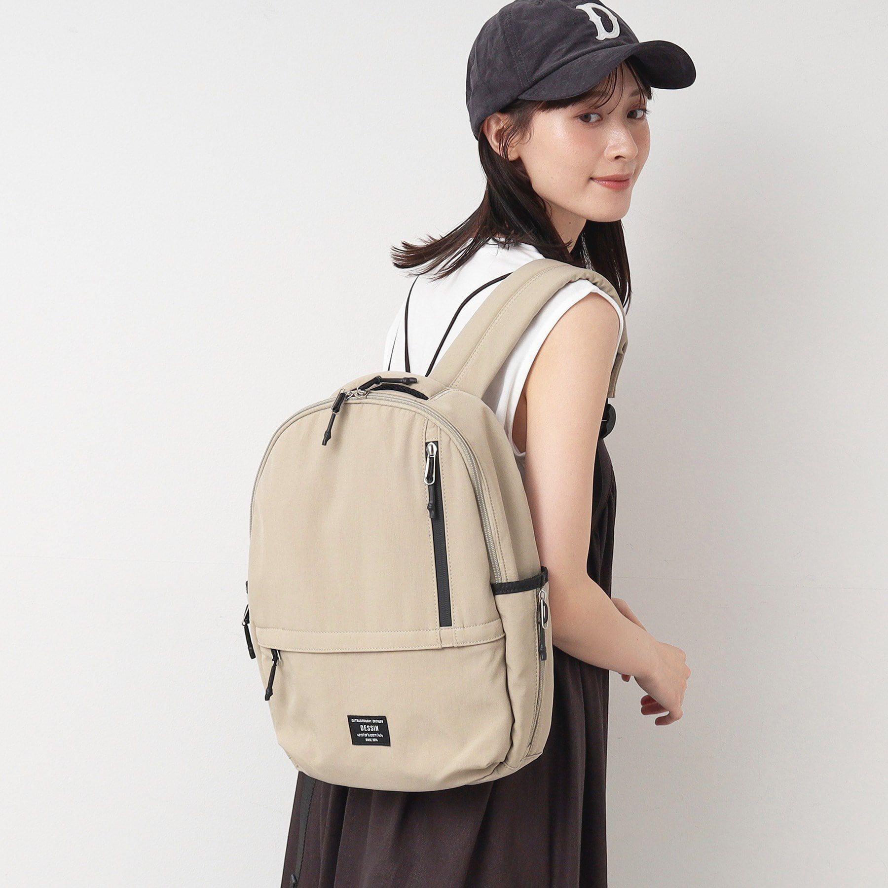 Dessin「【軽量・A4収納可】ナイロンリュック」|リュック|ライトベージュ(05