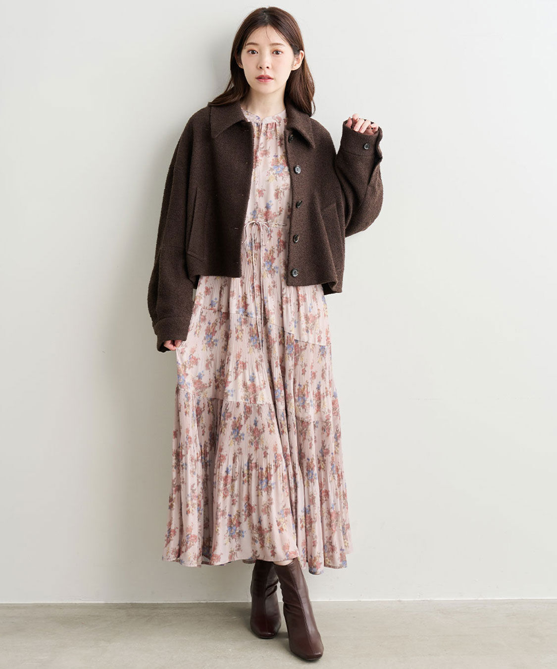 COCO DEAL「【岡崎紗絵さんコラボ】フラワープリントプリーツティアードワンピース」|ワンピース|