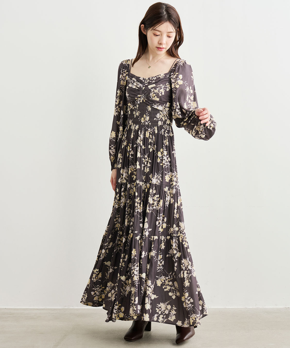 COCO DEAL「シャーリングティアードフラワーワンピース」|ワンピース|