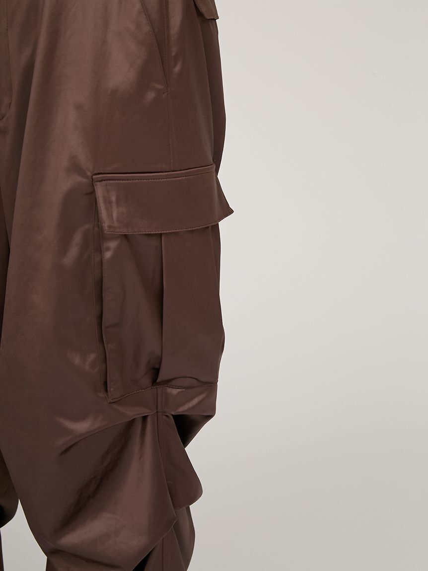 emmi atelier「タックフォルムカーゴパンツ」|チノ|