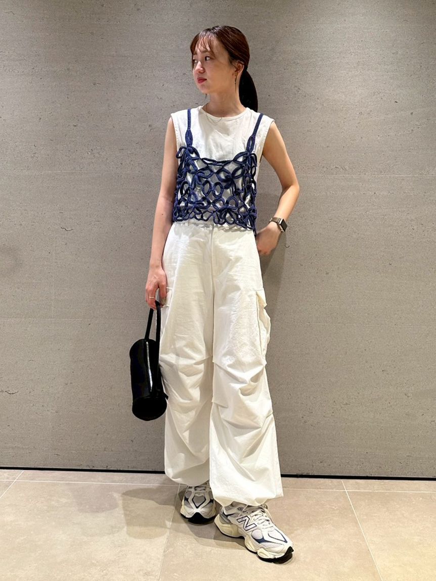 emmi atelier「タックフォルムカーゴパンツ」|チノ|