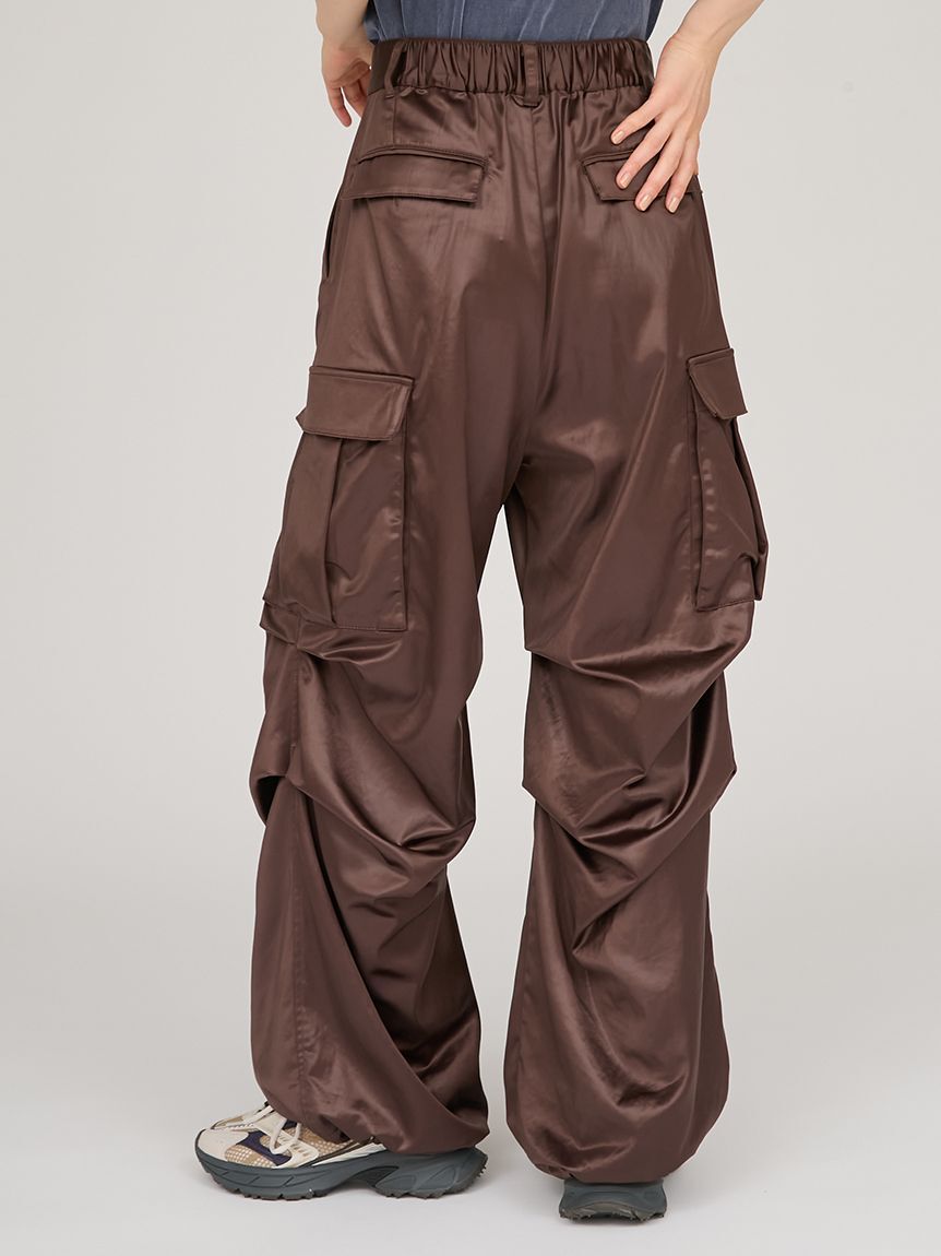 emmi atelier「タックフォルムカーゴパンツ」|チノ|