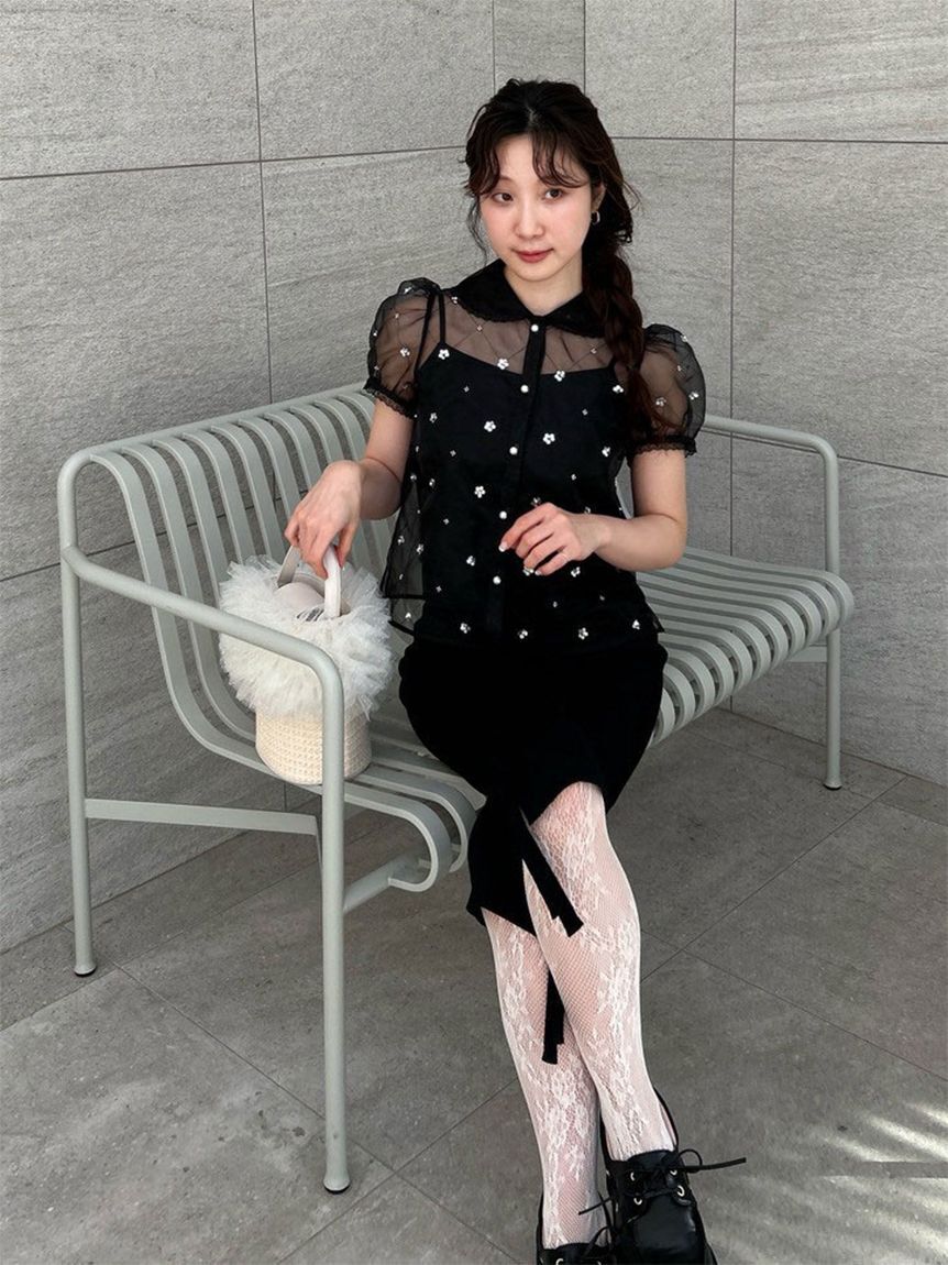 LILY BROWN「[L.B CANDY STOCK]ラウンドカラービジューブラウス」|シャツ・ブラウス|