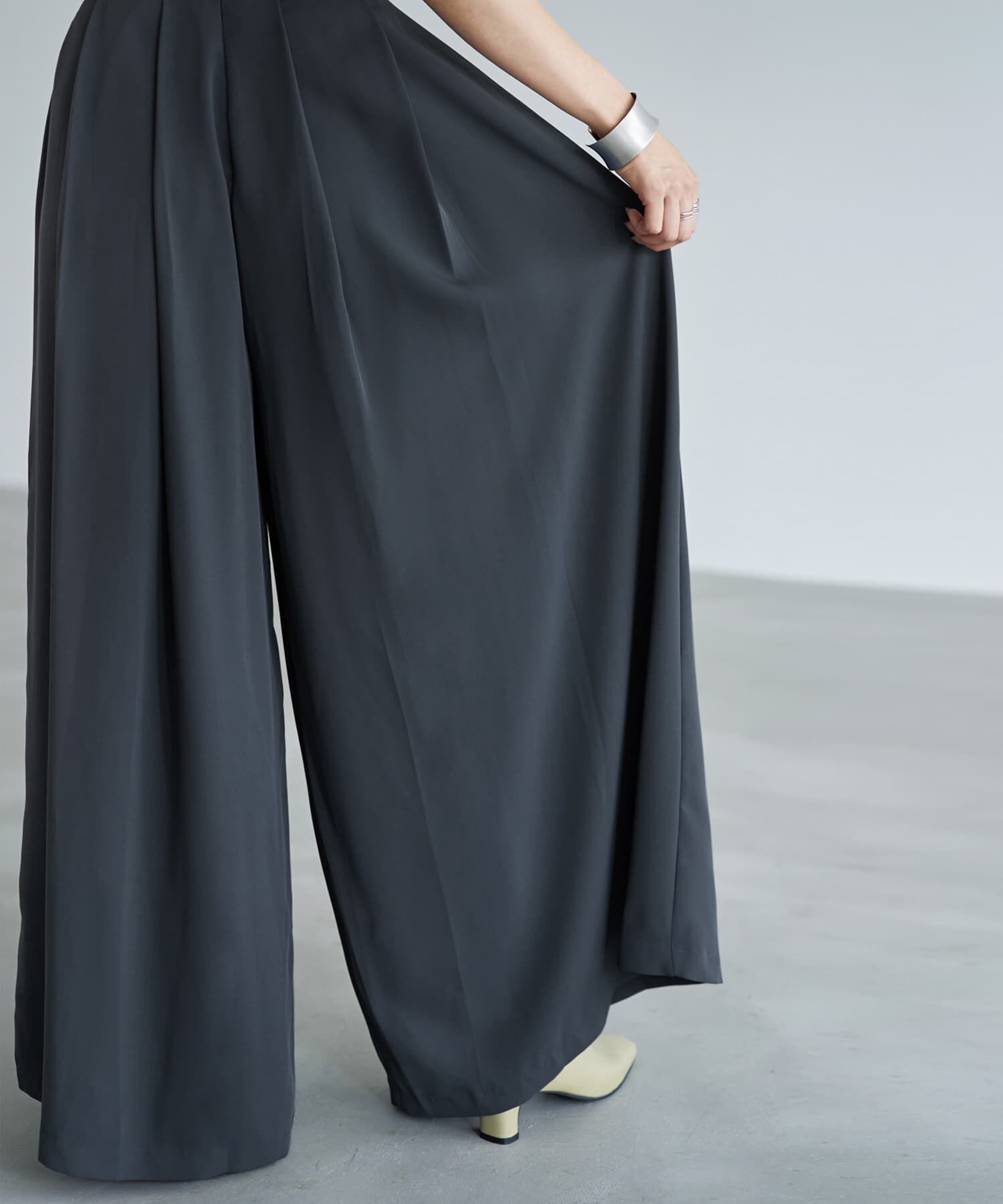 STYLE DELI「抜群の落ち感スルスル超ワイドパンツ」|その他|