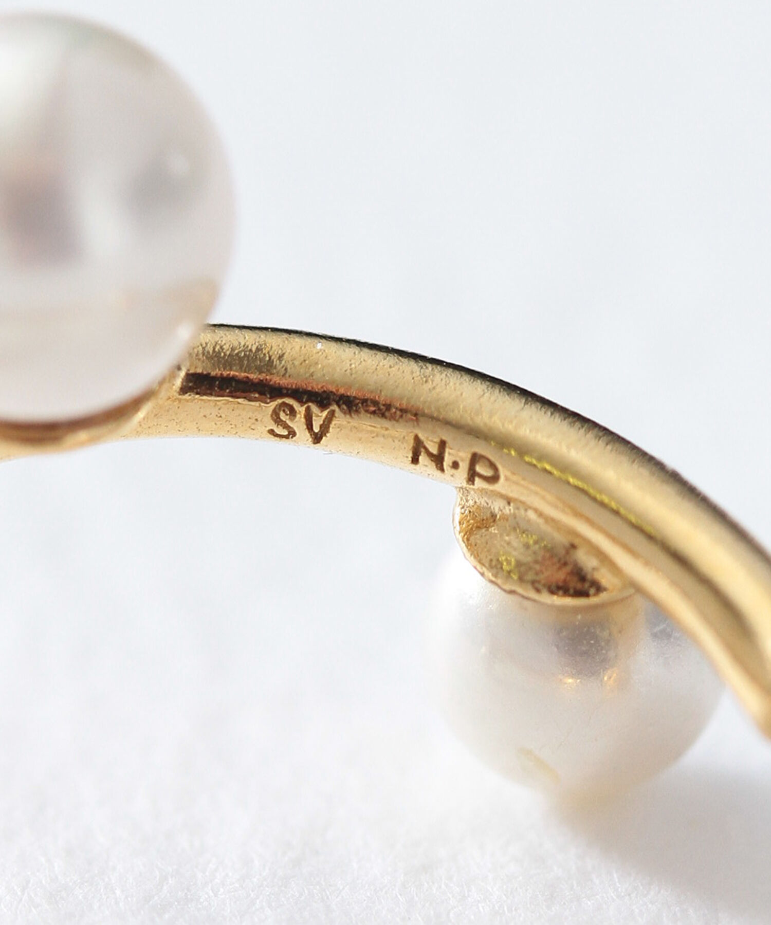  「silver925 パールビジュー ランダム フープピアス（ニッケルフリー）」|ピアス|