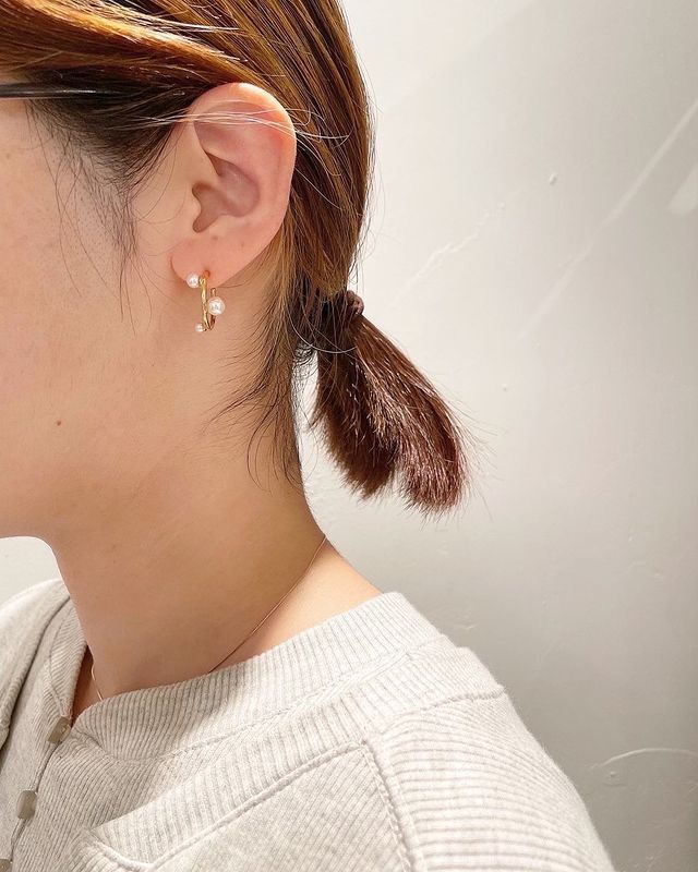  「silver925 パールビジュー ランダム フープピアス（ニッケルフリー）」|ピアス|